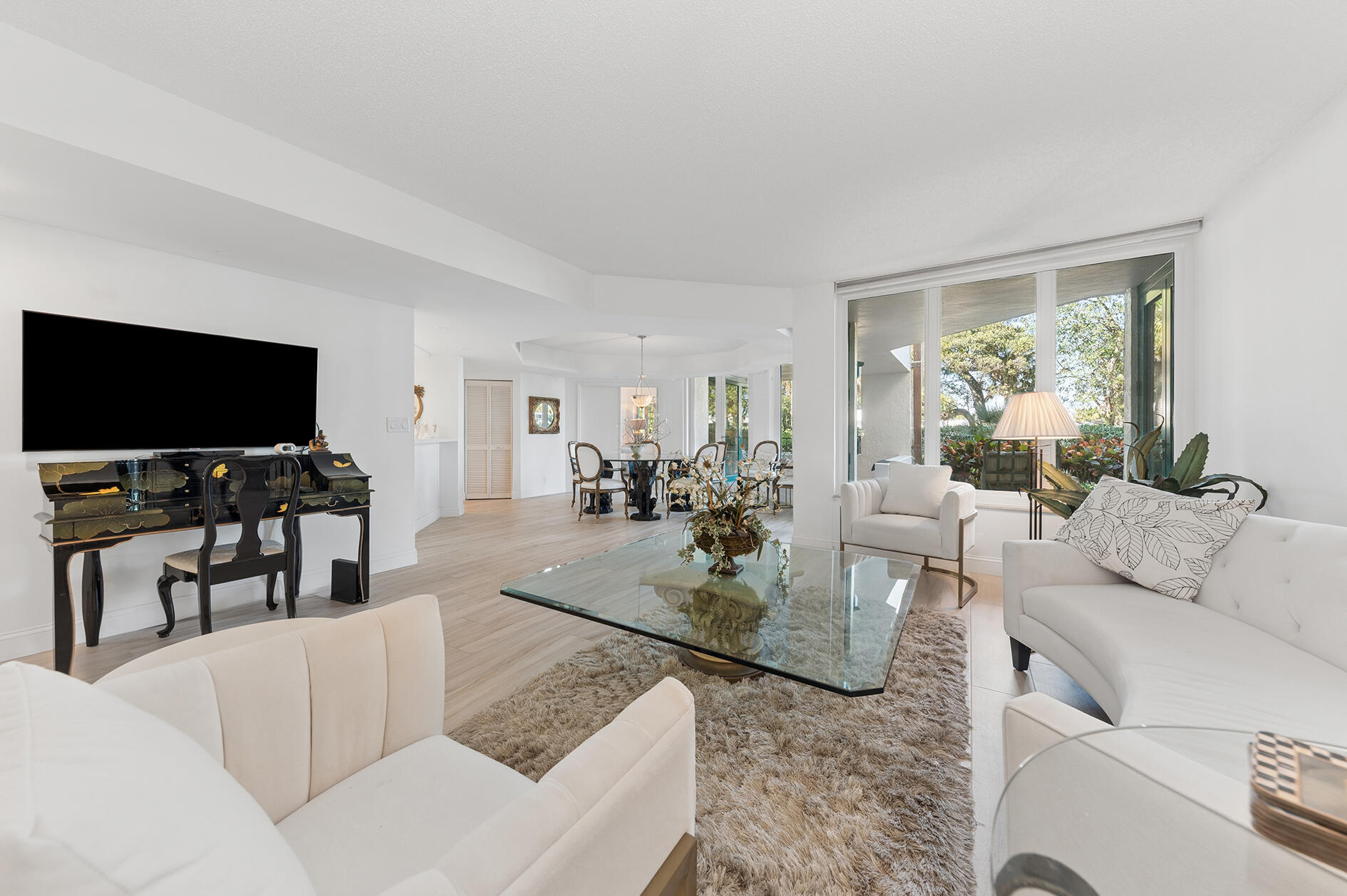 100 SE 5th Avenue 102
