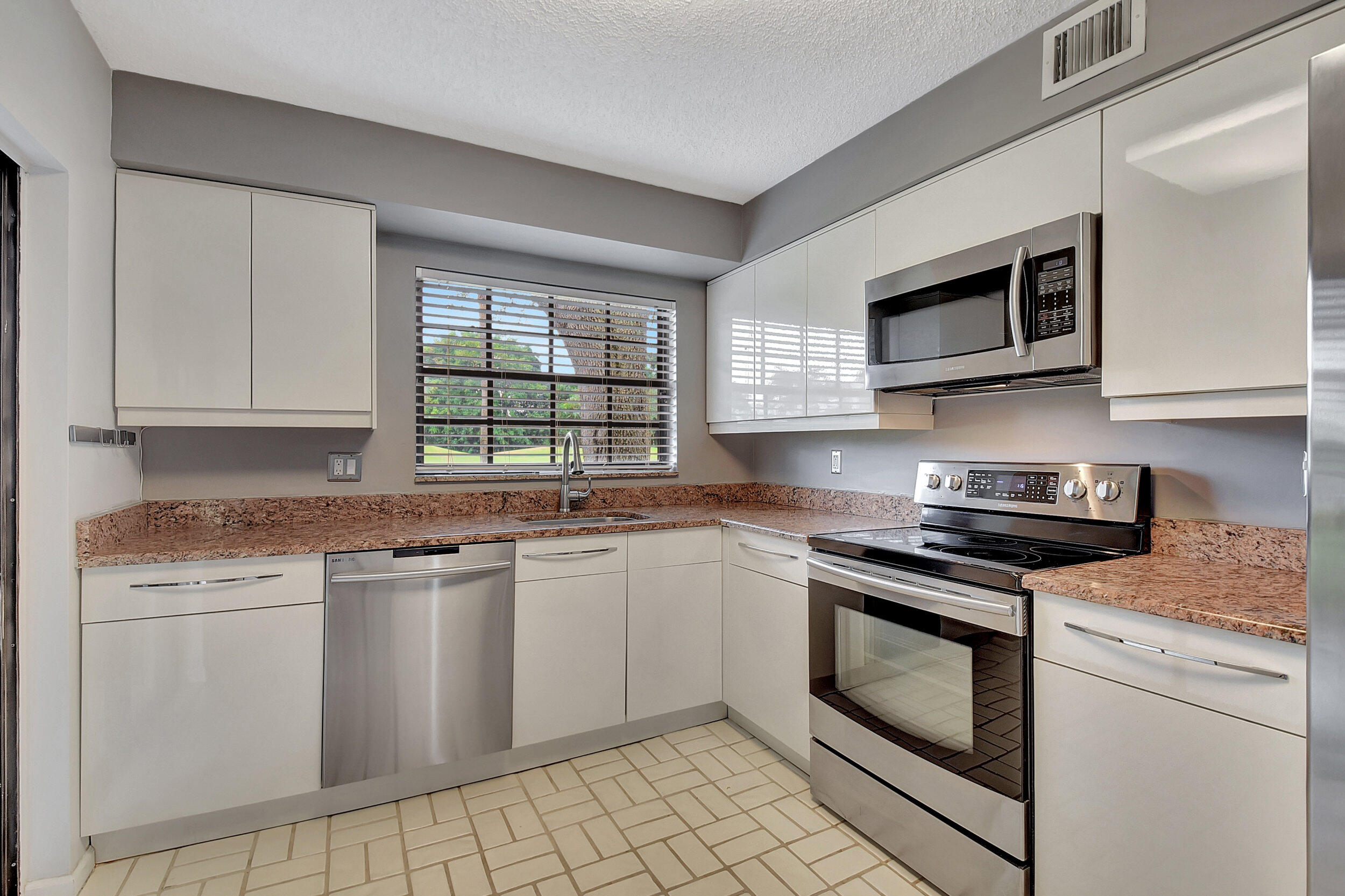 17396 Boca Club Boulevard 104