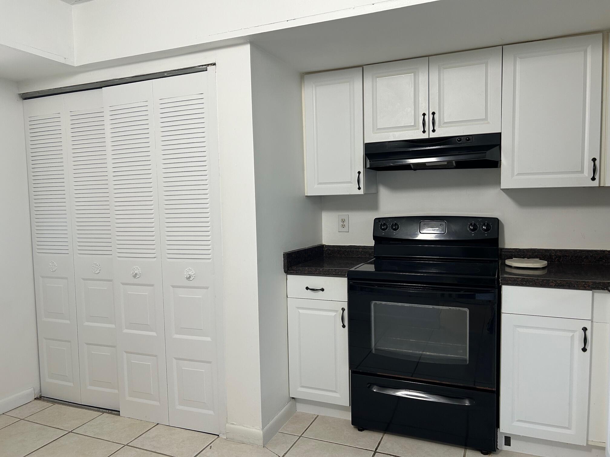 25 Abbey Lane 104