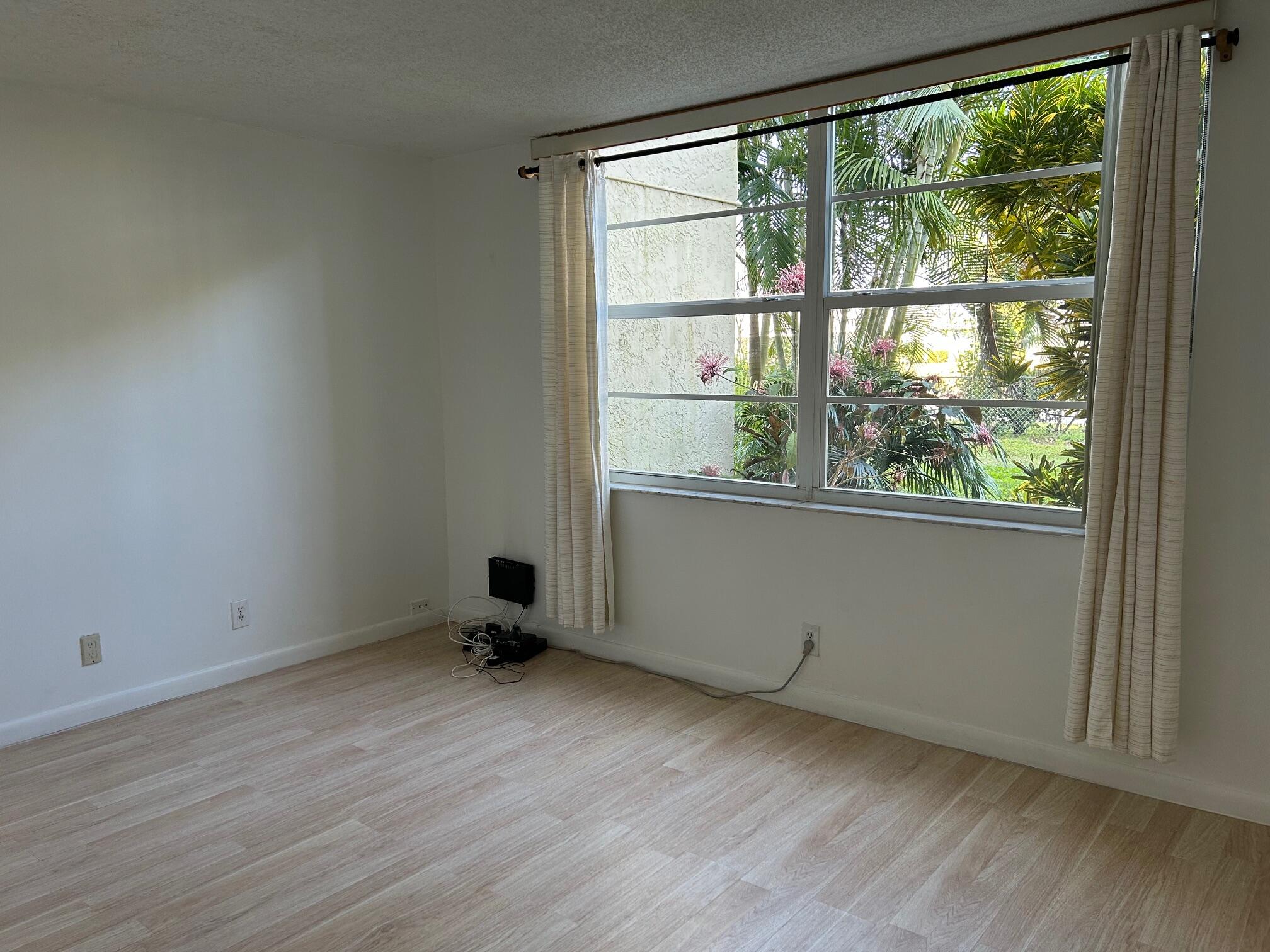 25 Abbey Lane 104