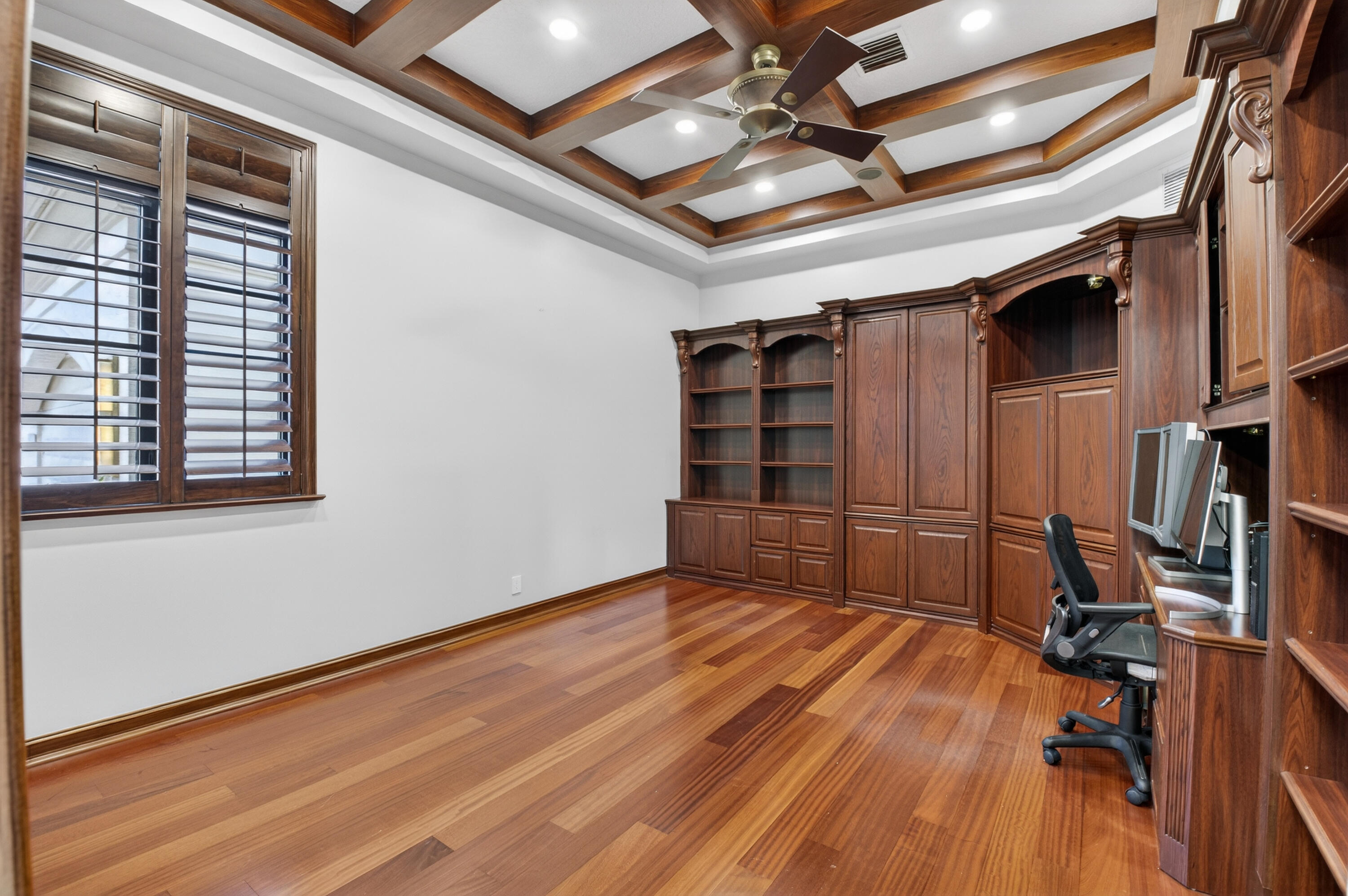 17921 Villa Club Way