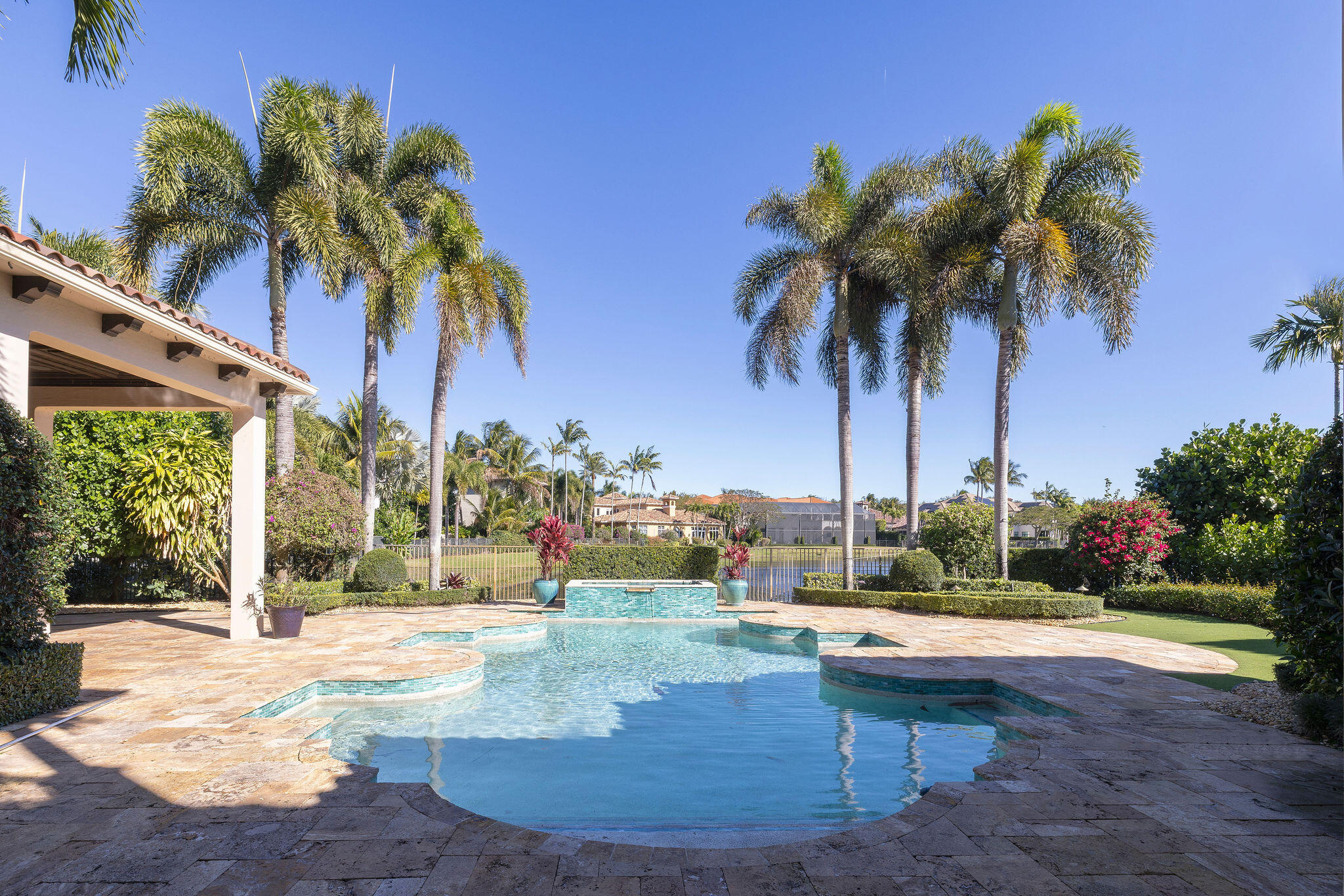 9253 Este Lago Drive