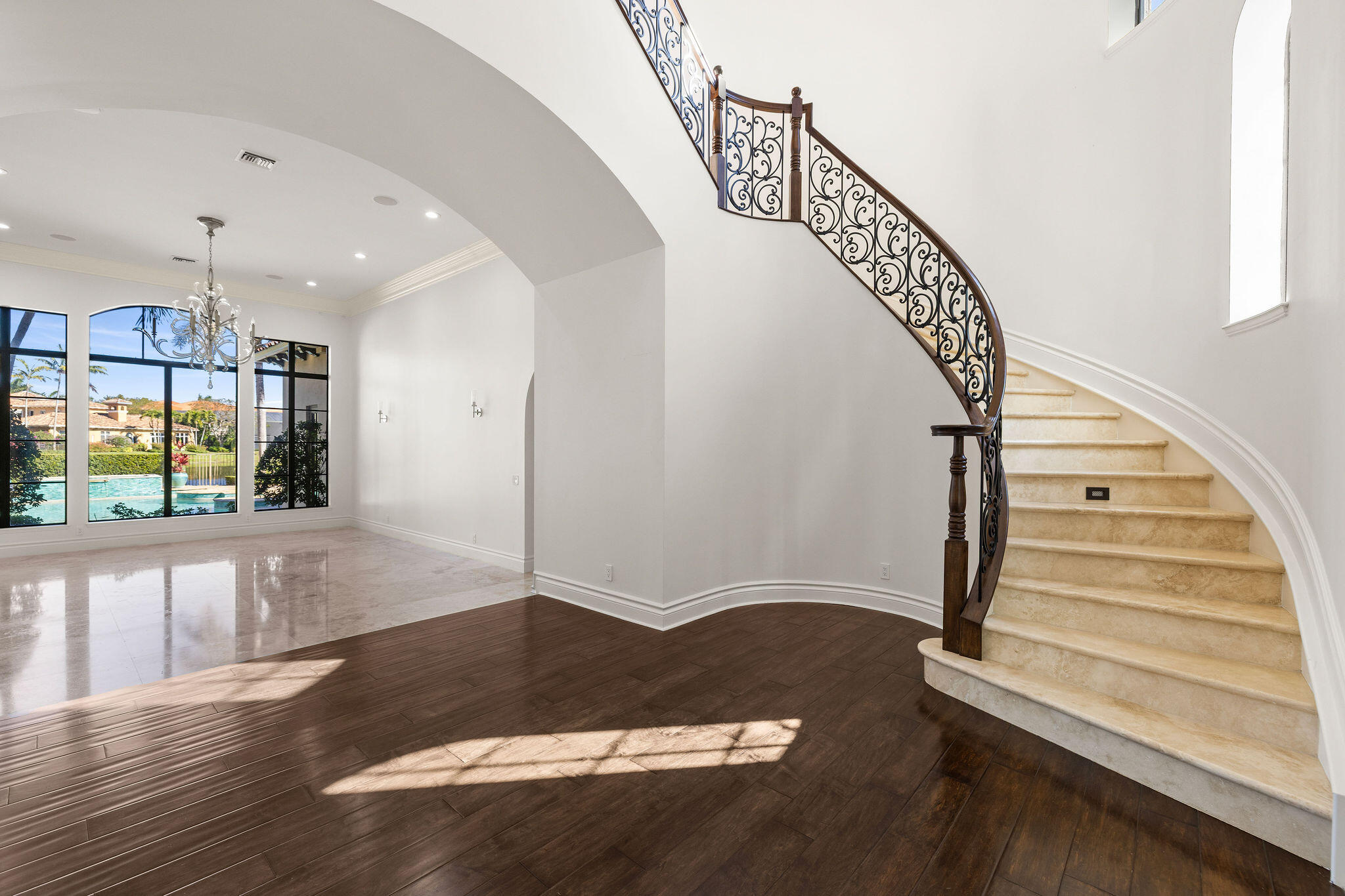 9253 Este Lago Drive