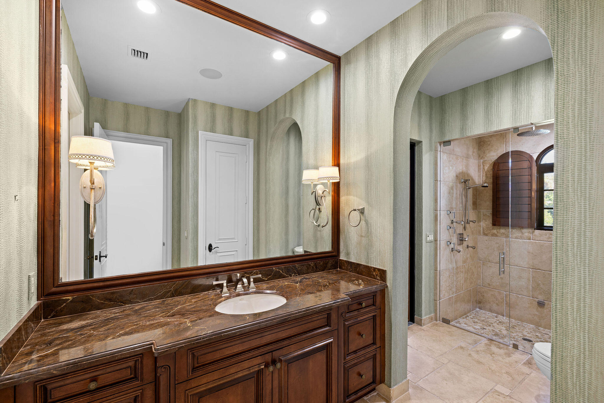 9253 Este Lago Drive