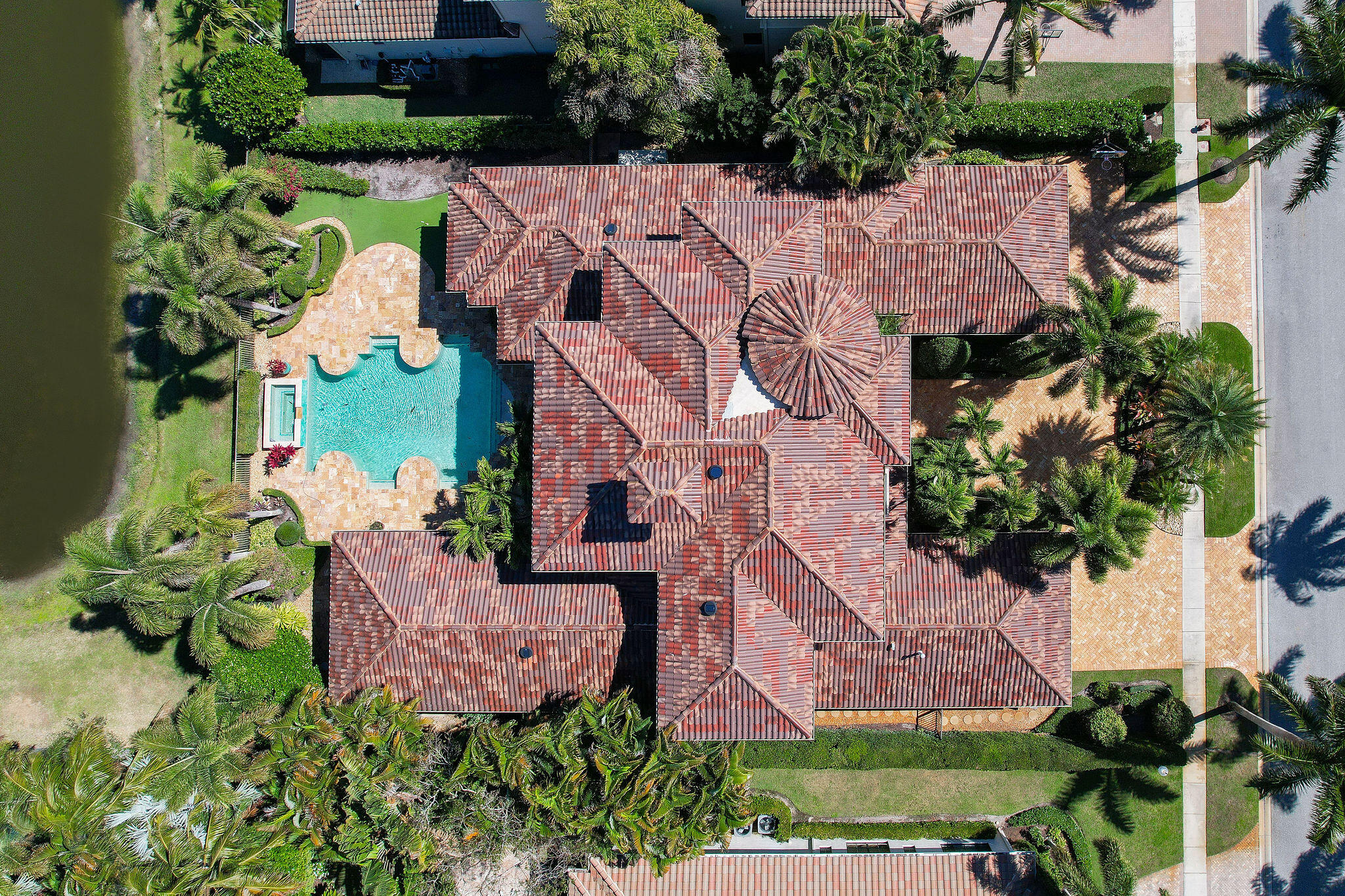 9253 Este Lago Drive