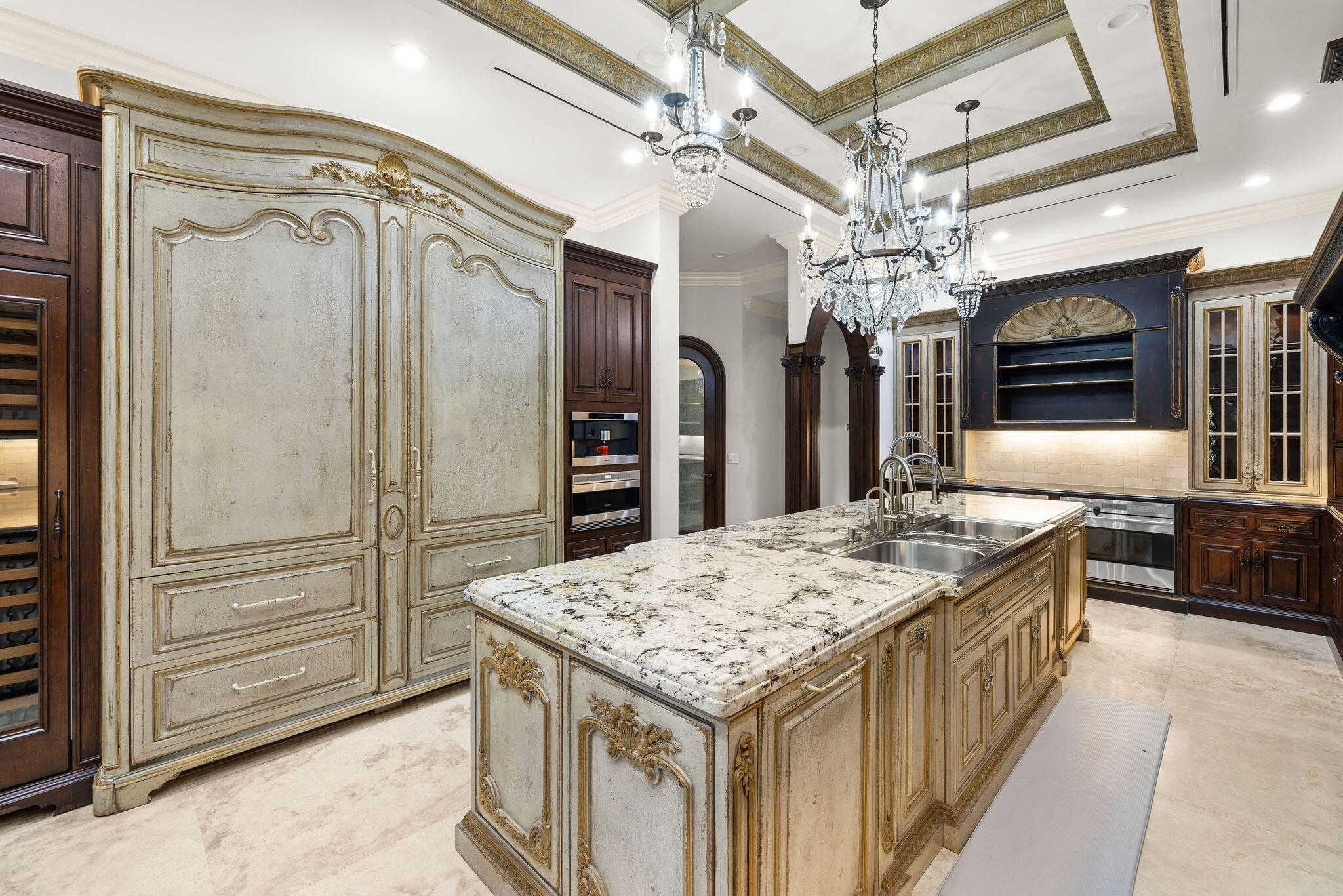 9253 Este Lago Drive