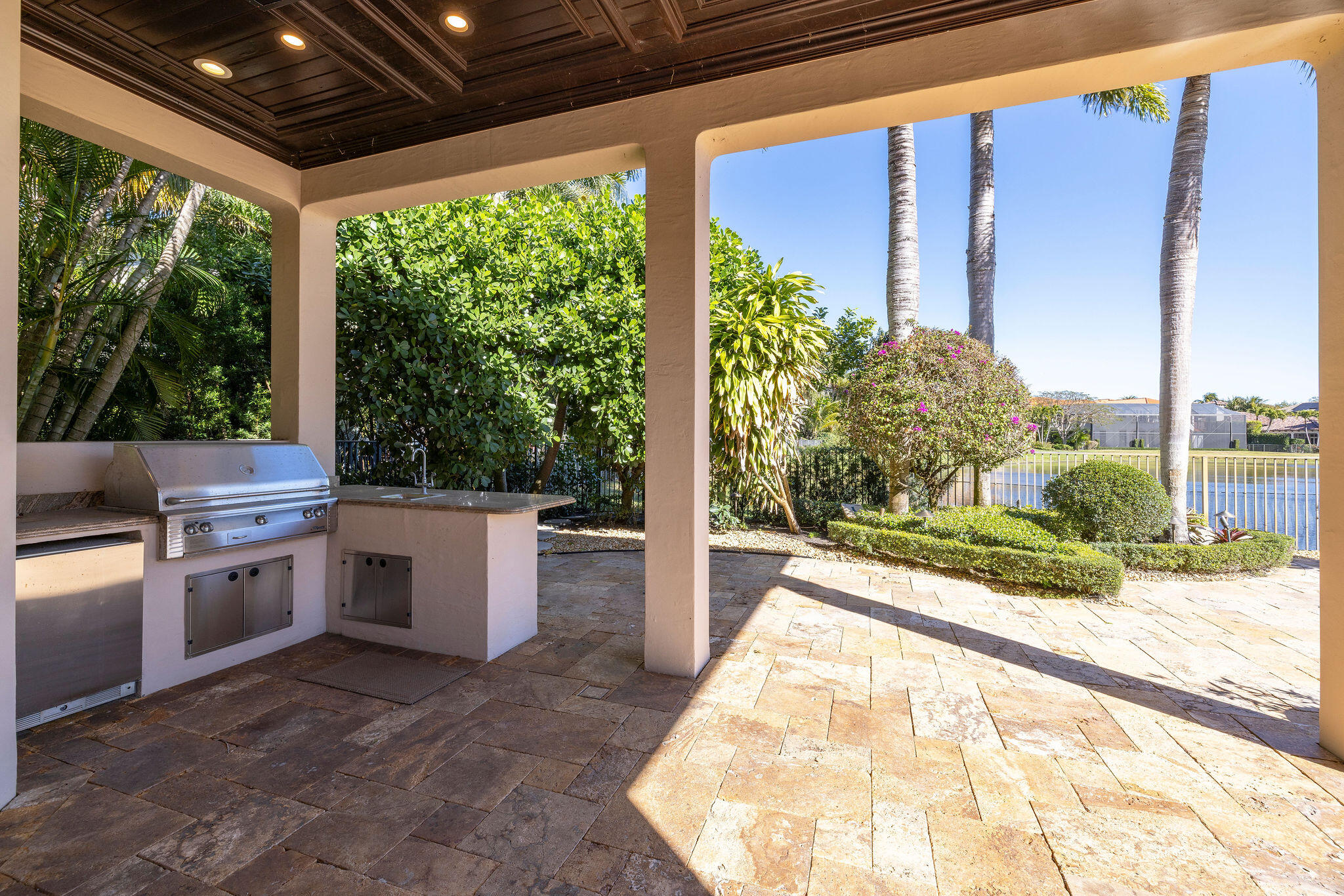 9253 Este Lago Drive