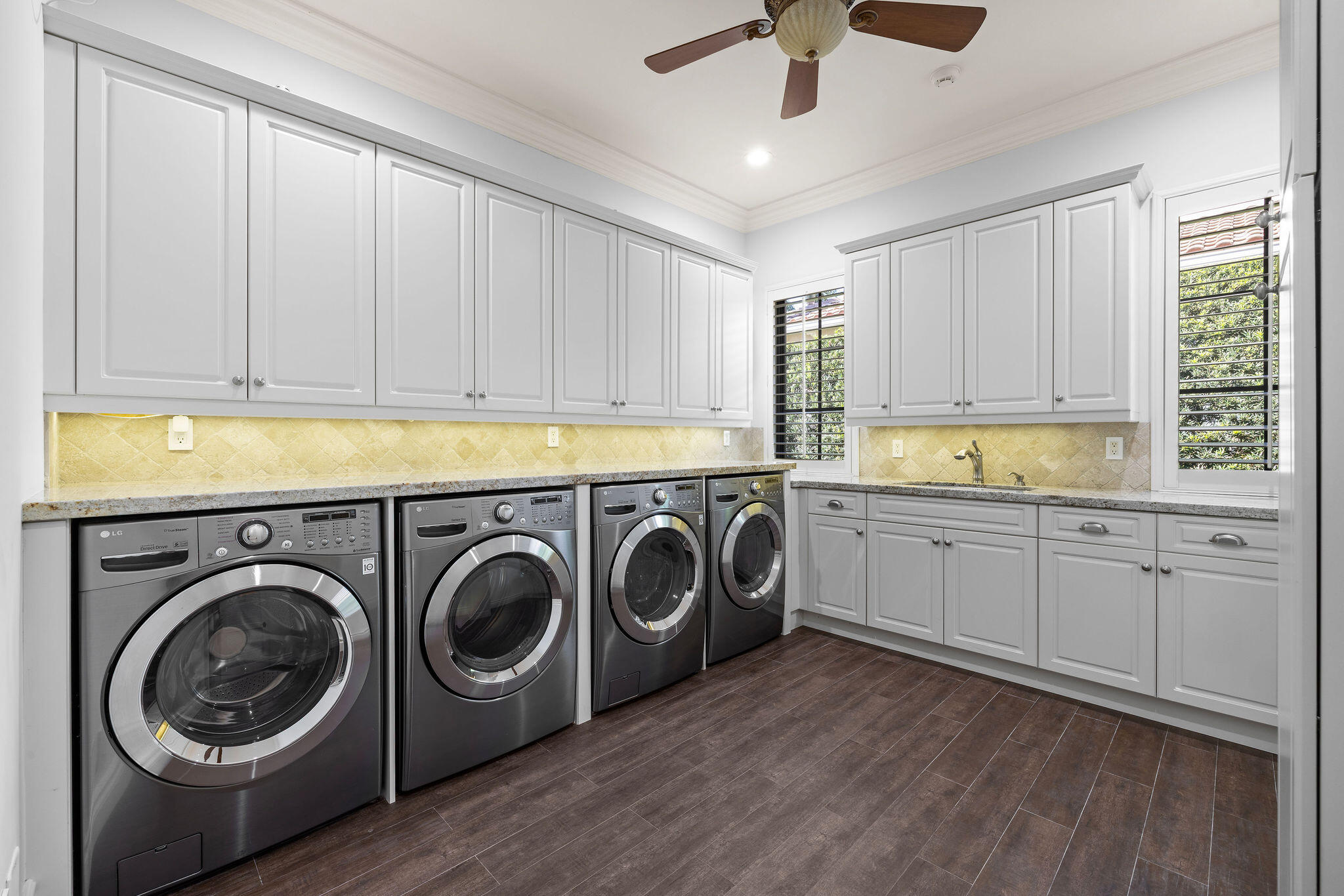 9253 Este Lago Drive