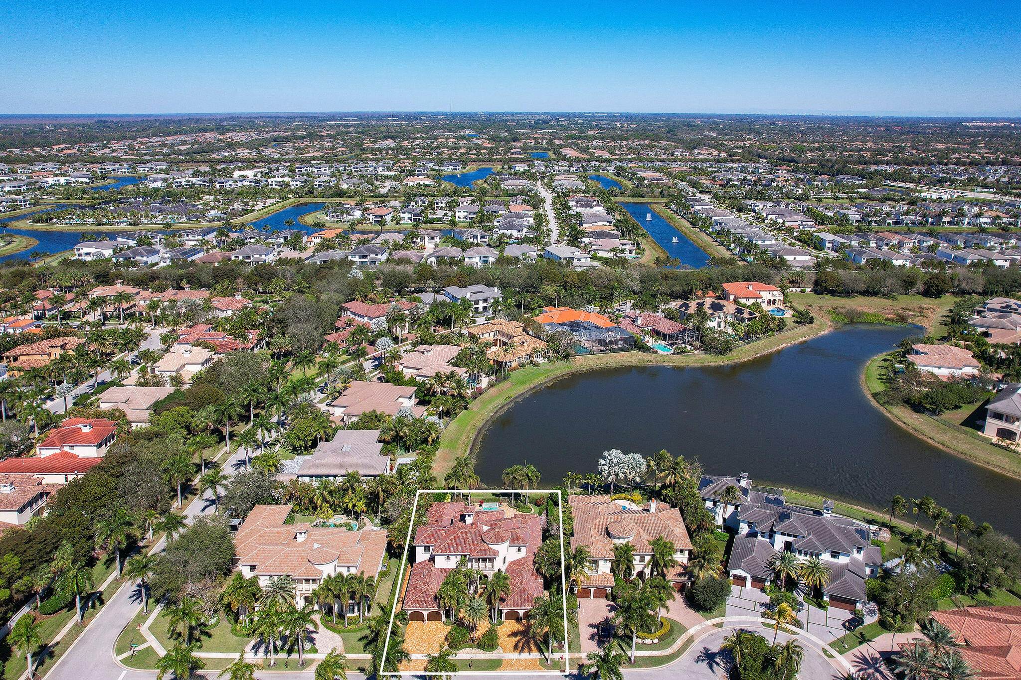 9253 Este Lago Drive