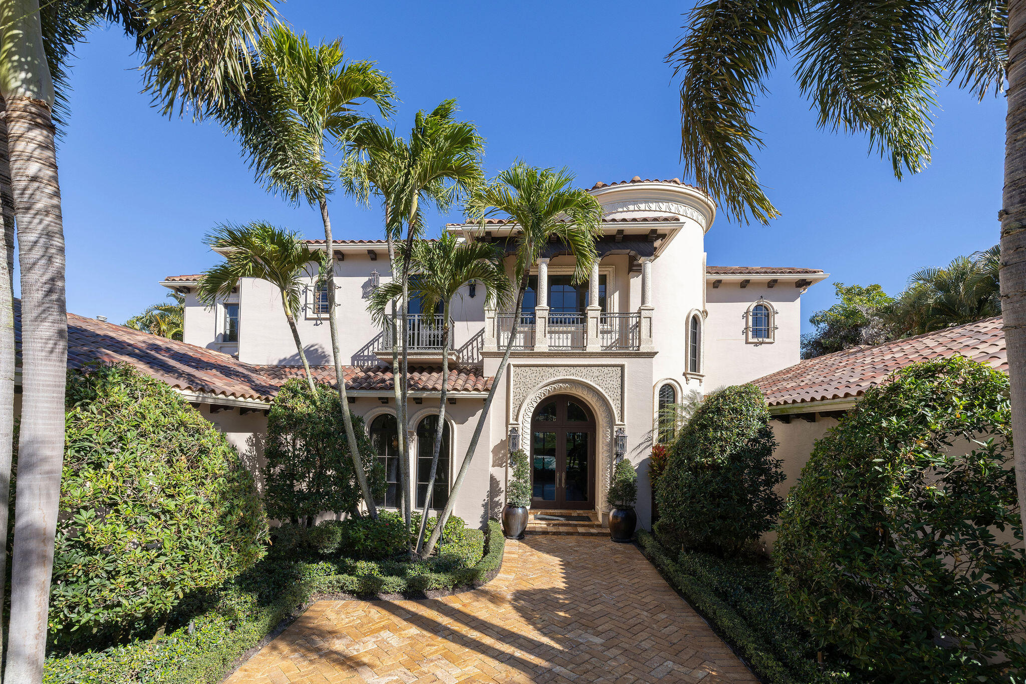 9253 Este Lago Drive