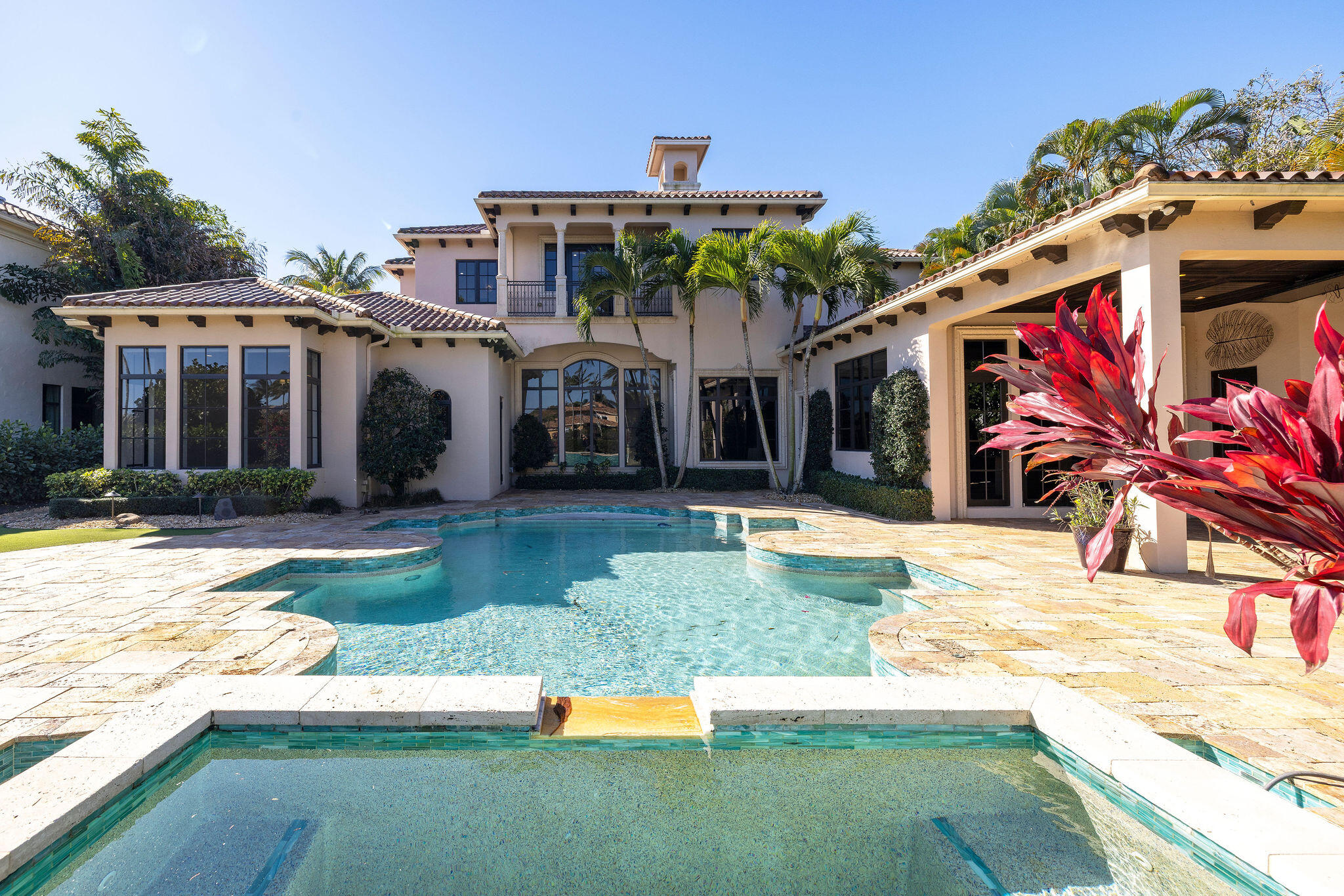 9253 Este Lago Drive