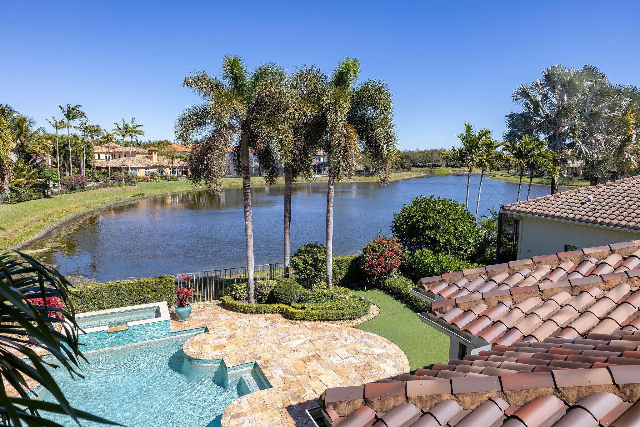 9253 Este Lago Drive