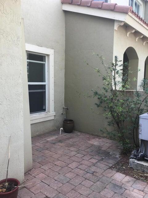398 Lake Monterey Circle