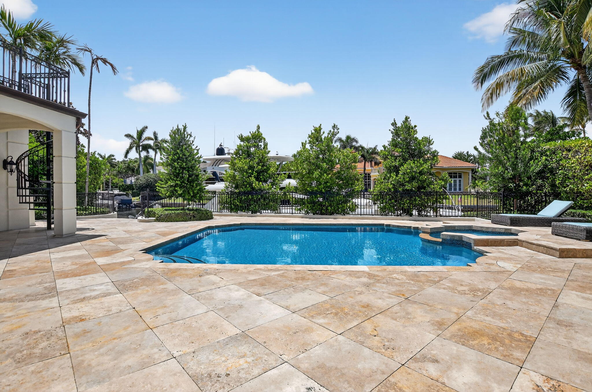 377 E Coconut Palm Road