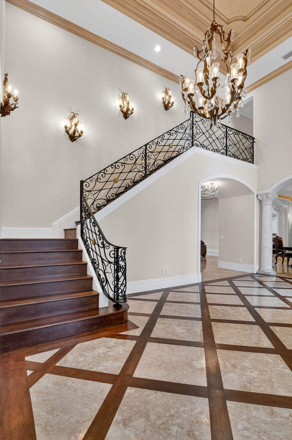 377 E Coconut Palm Road