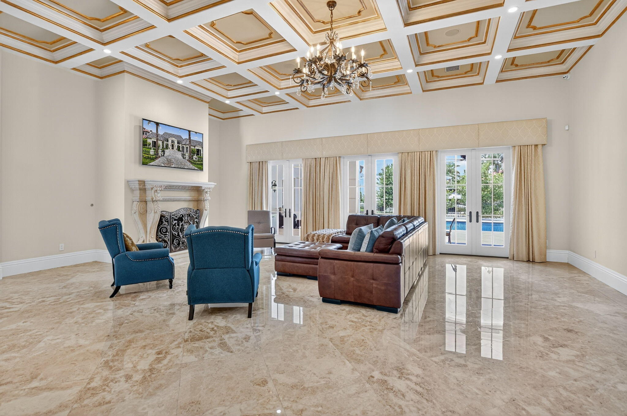 377 E Coconut Palm Road