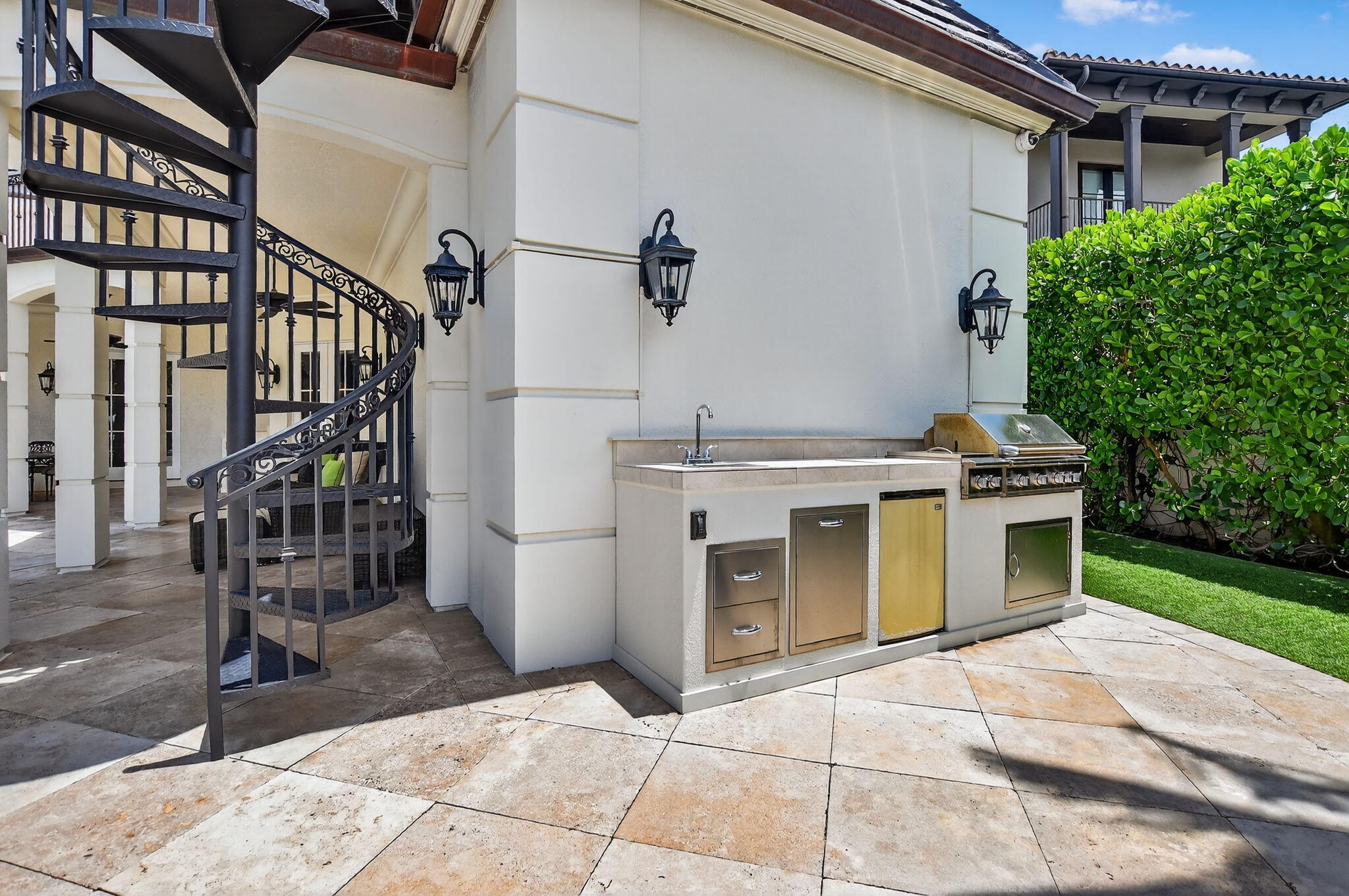 377 E Coconut Palm Road