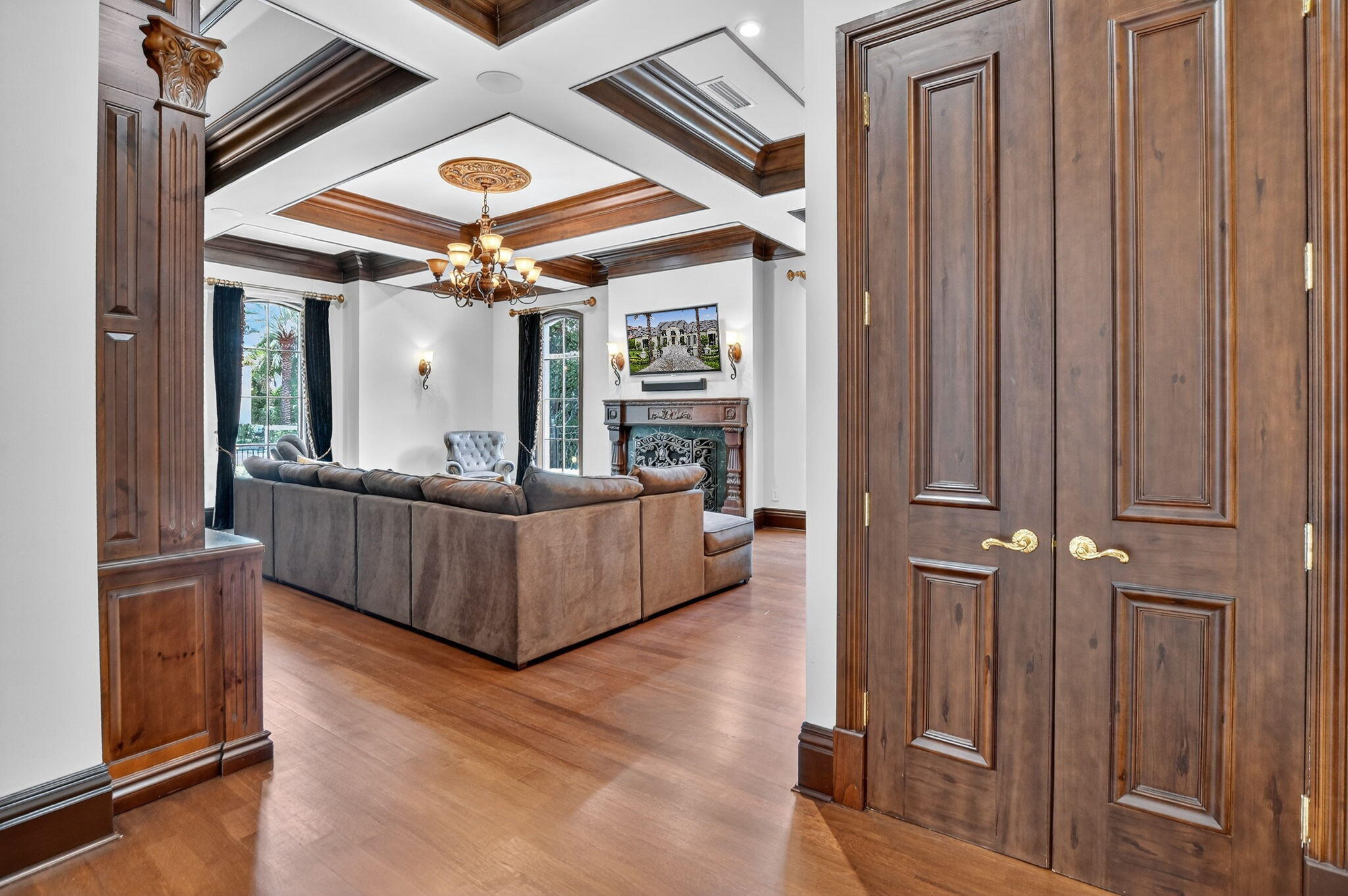 377 E Coconut Palm Road