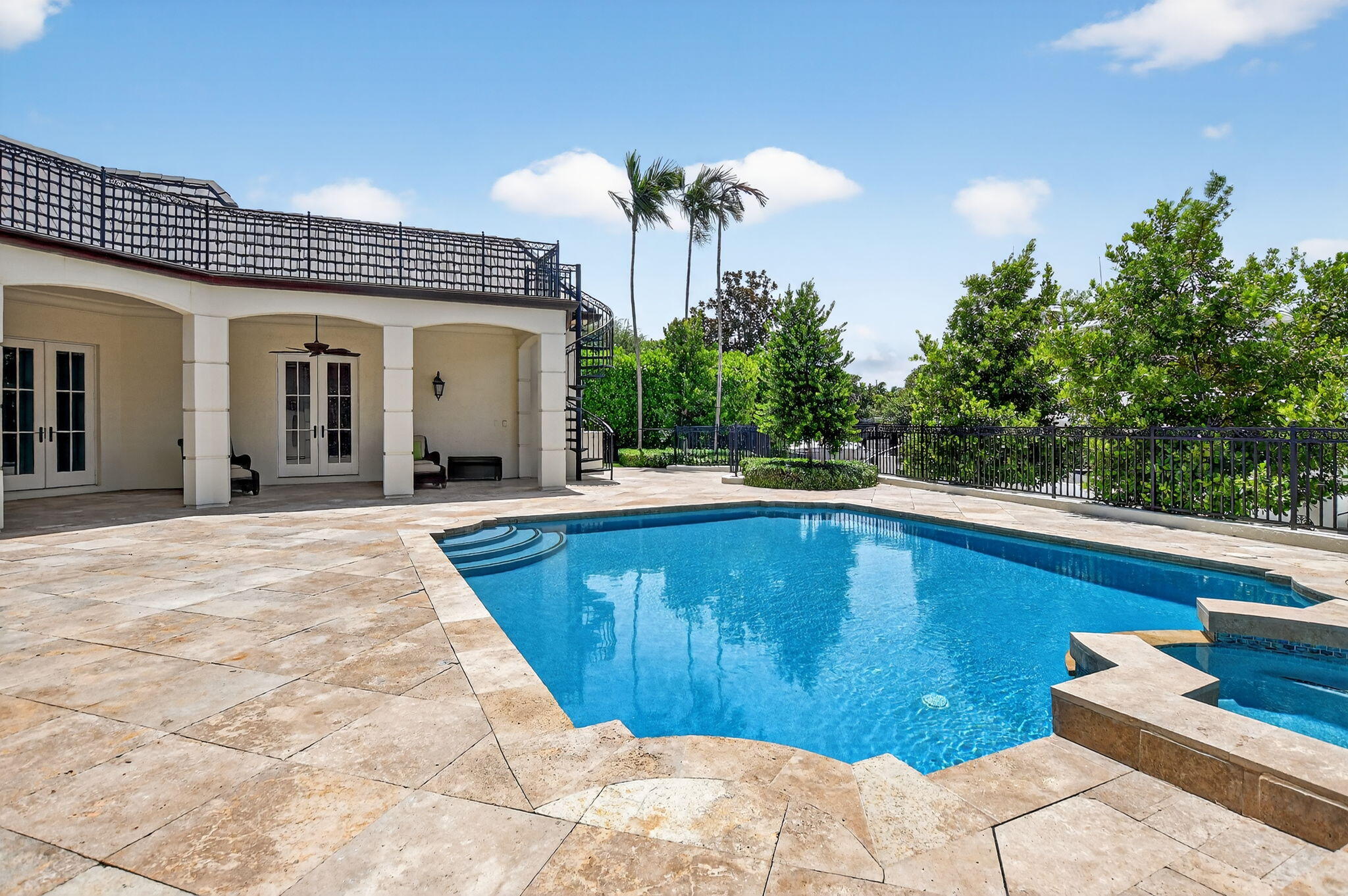 377 E Coconut Palm Road