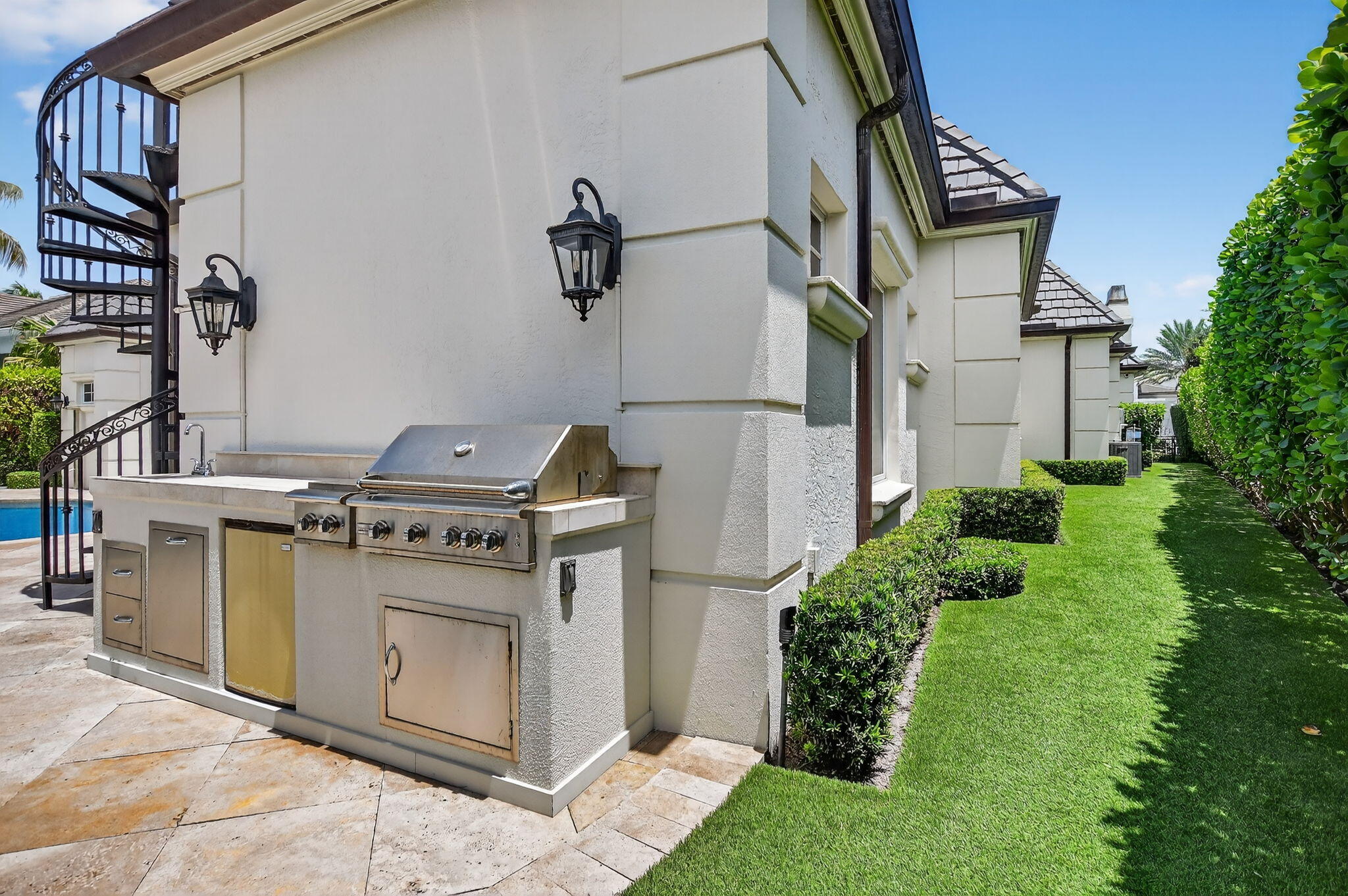 377 E Coconut Palm Road