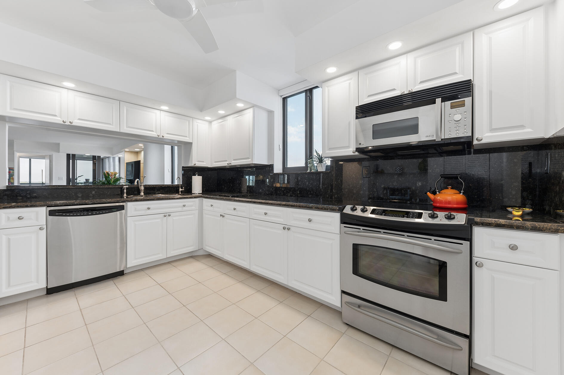 3420 S Ocean Boulevard 9t