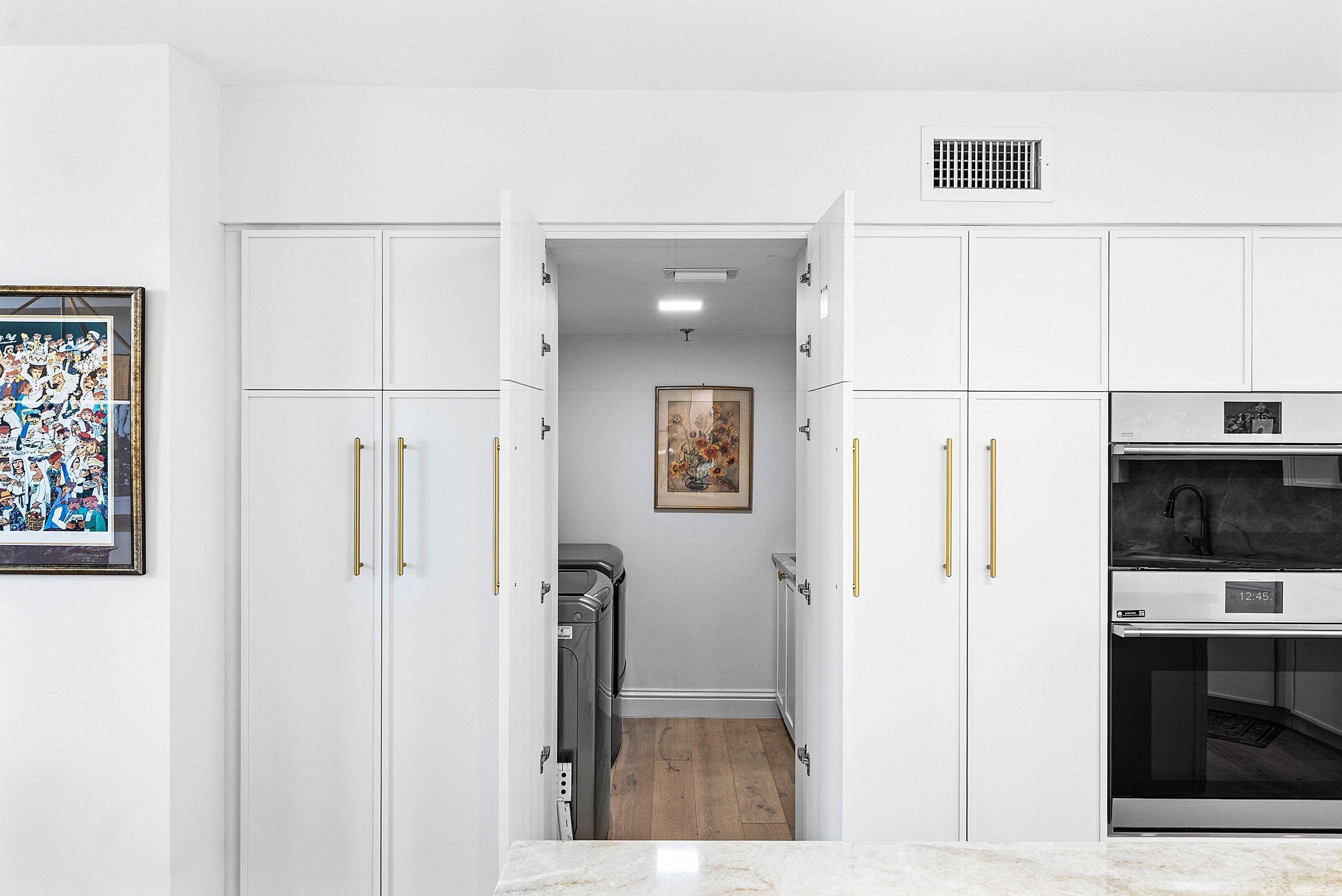 7575 Imperial Drive 501