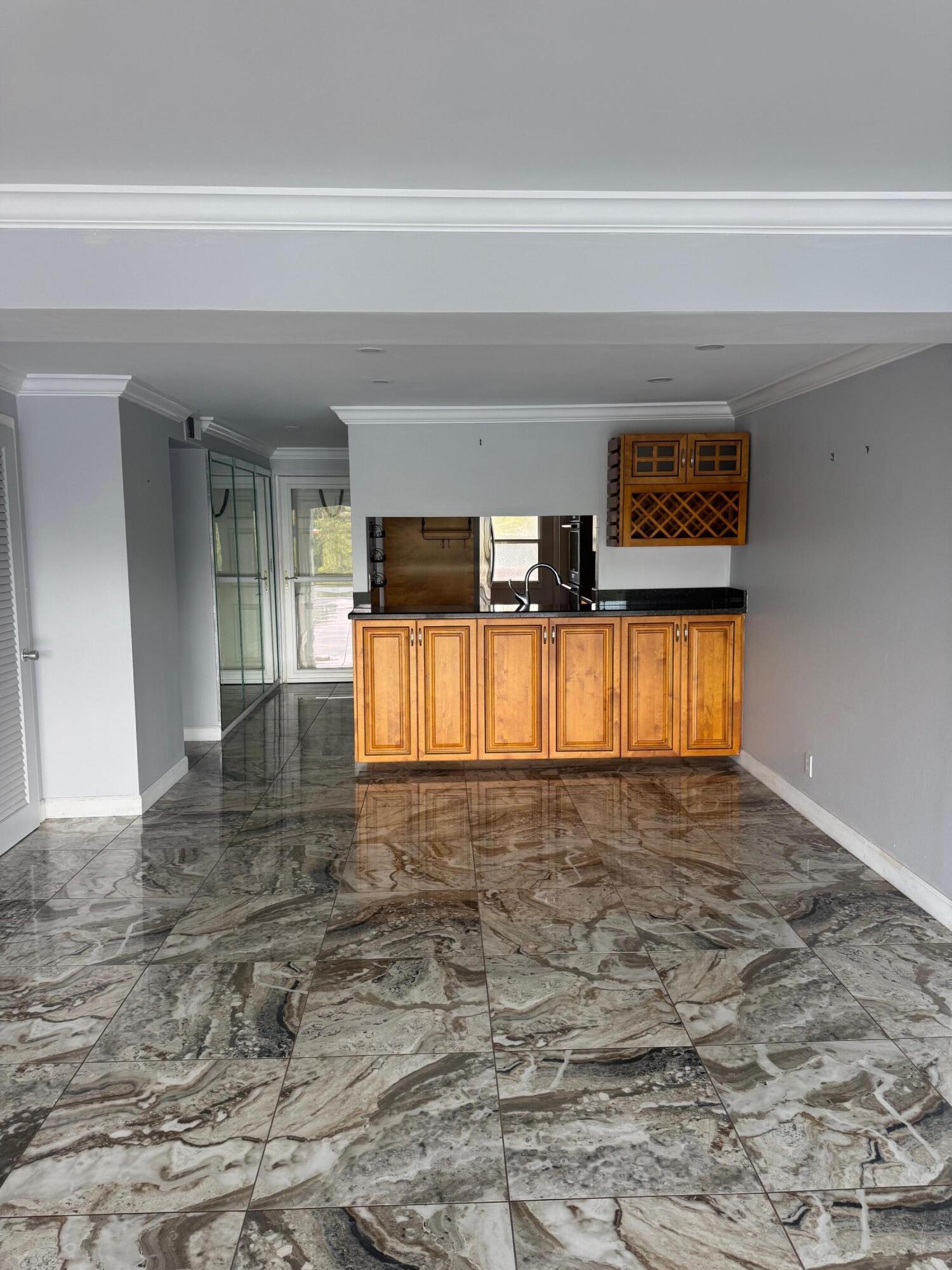 1319 E Hillsboro Boulevard 208