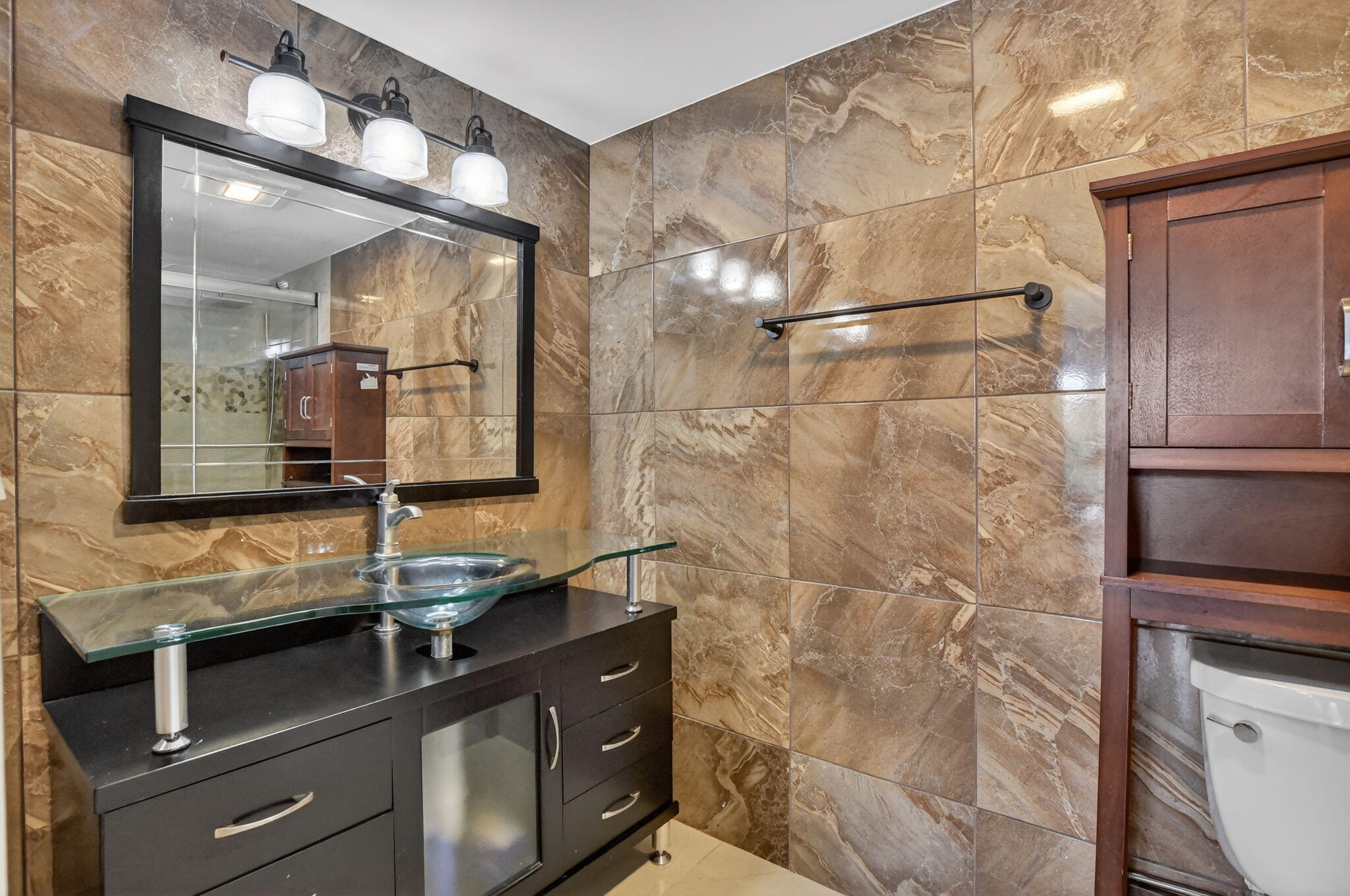 1319 E Hillsboro Boulevard 208
