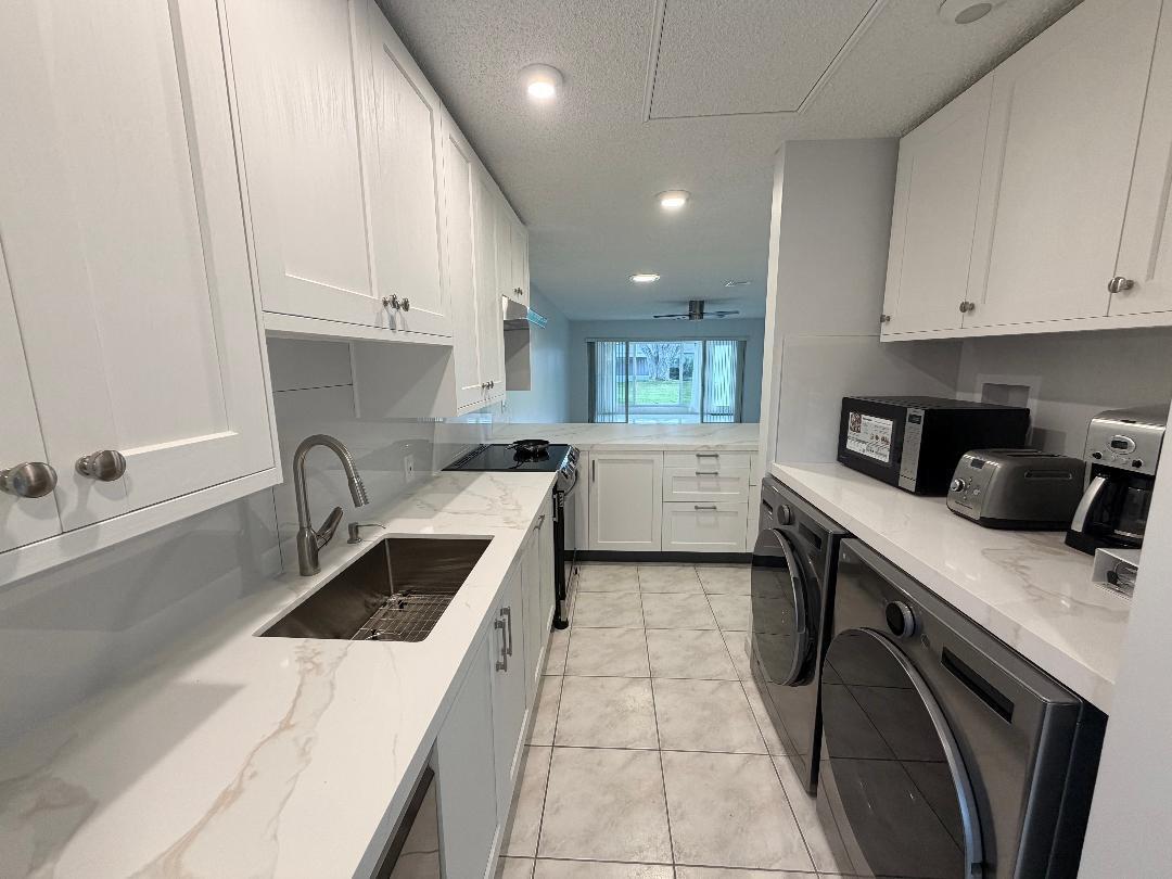 1110 Cactus Terrace D