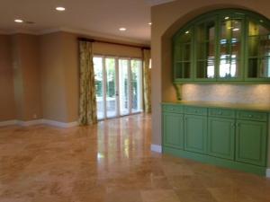 588 NW Dickens Court