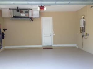 588 NW Dickens Court