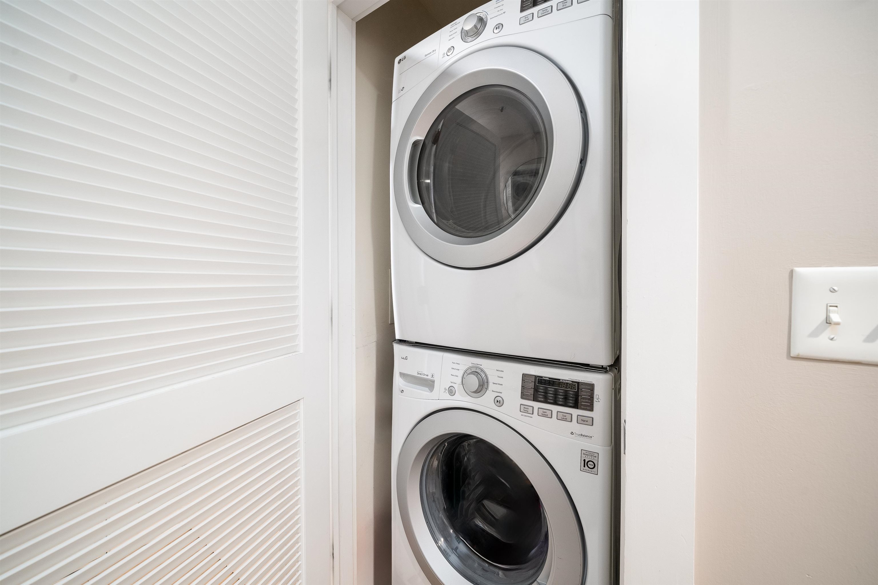 636 5TH ST Unit: 302