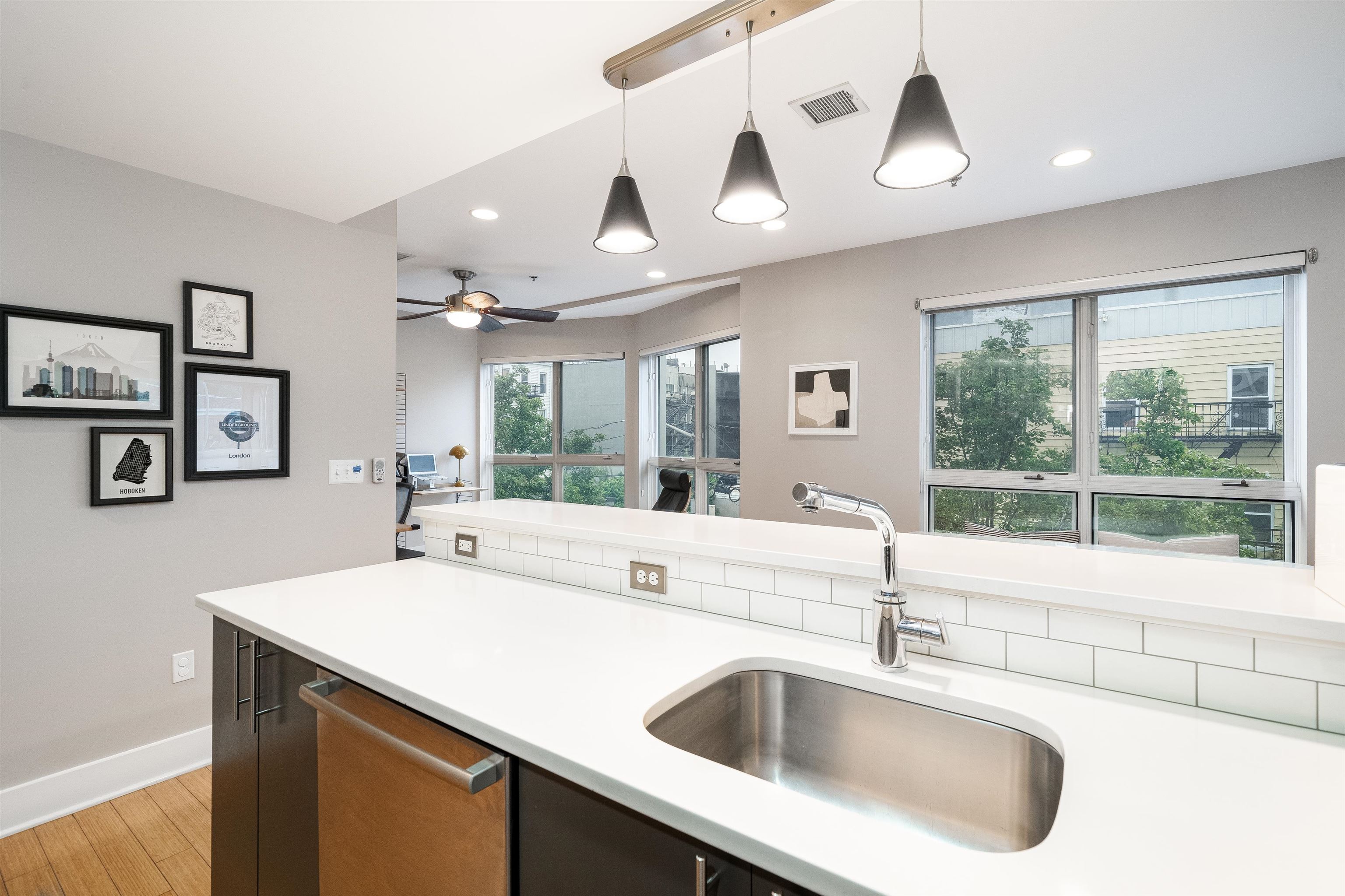 636 5TH ST Unit: 302