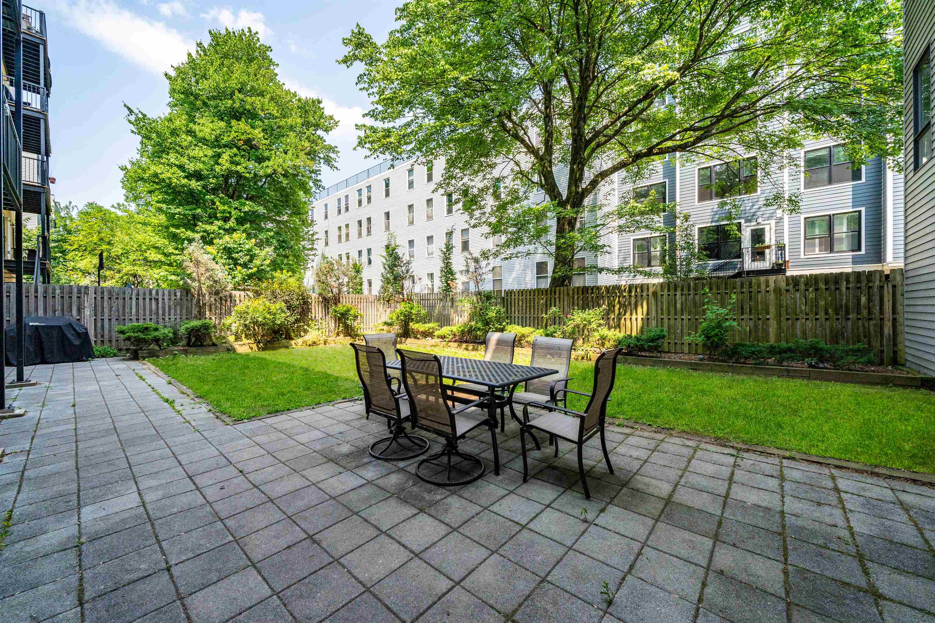 636 5TH ST Unit: 302