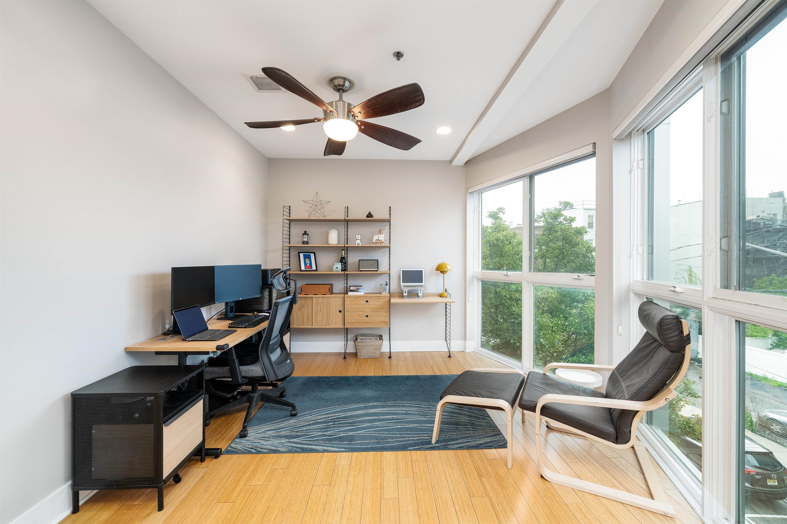 636 5TH ST Unit: 302