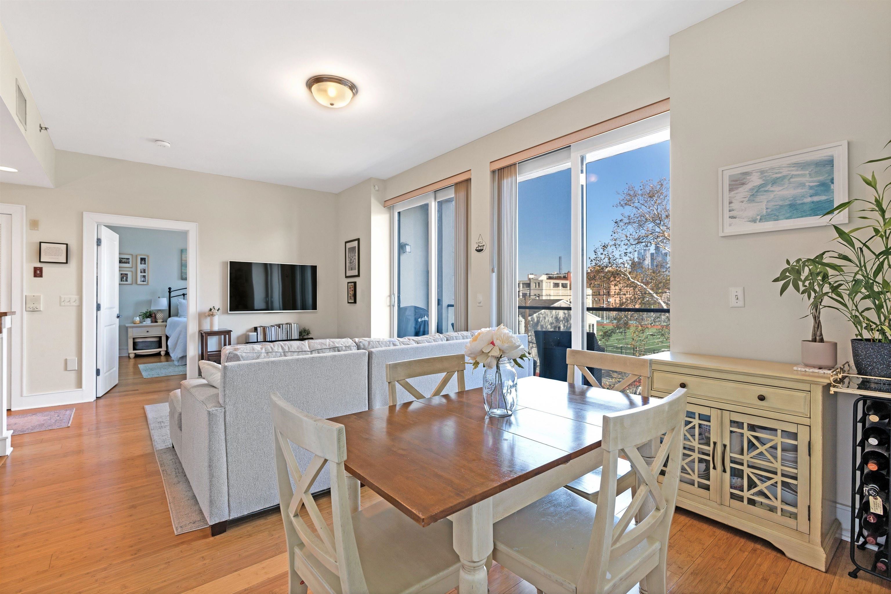 924 JEFFERSON ST Unit: 4A