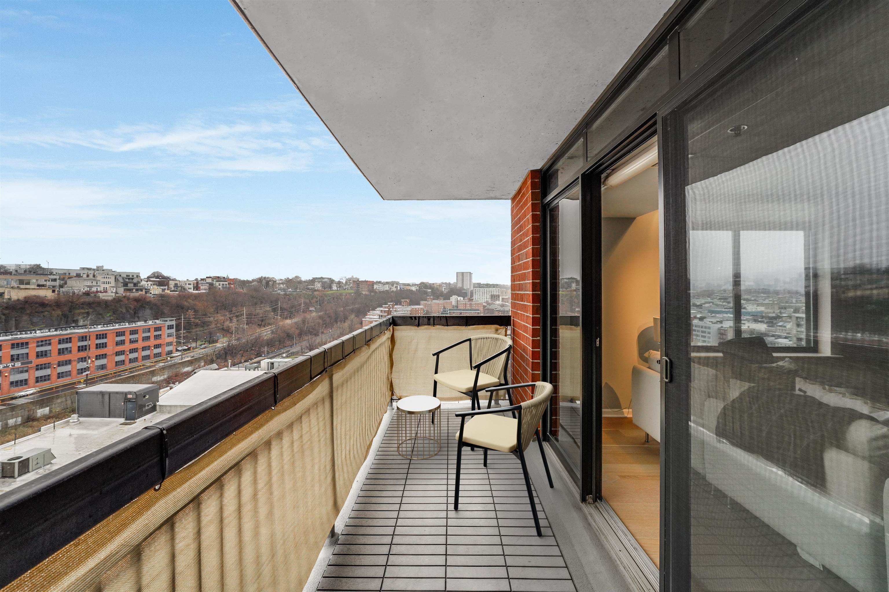 700 1ST ST Unit: 14D