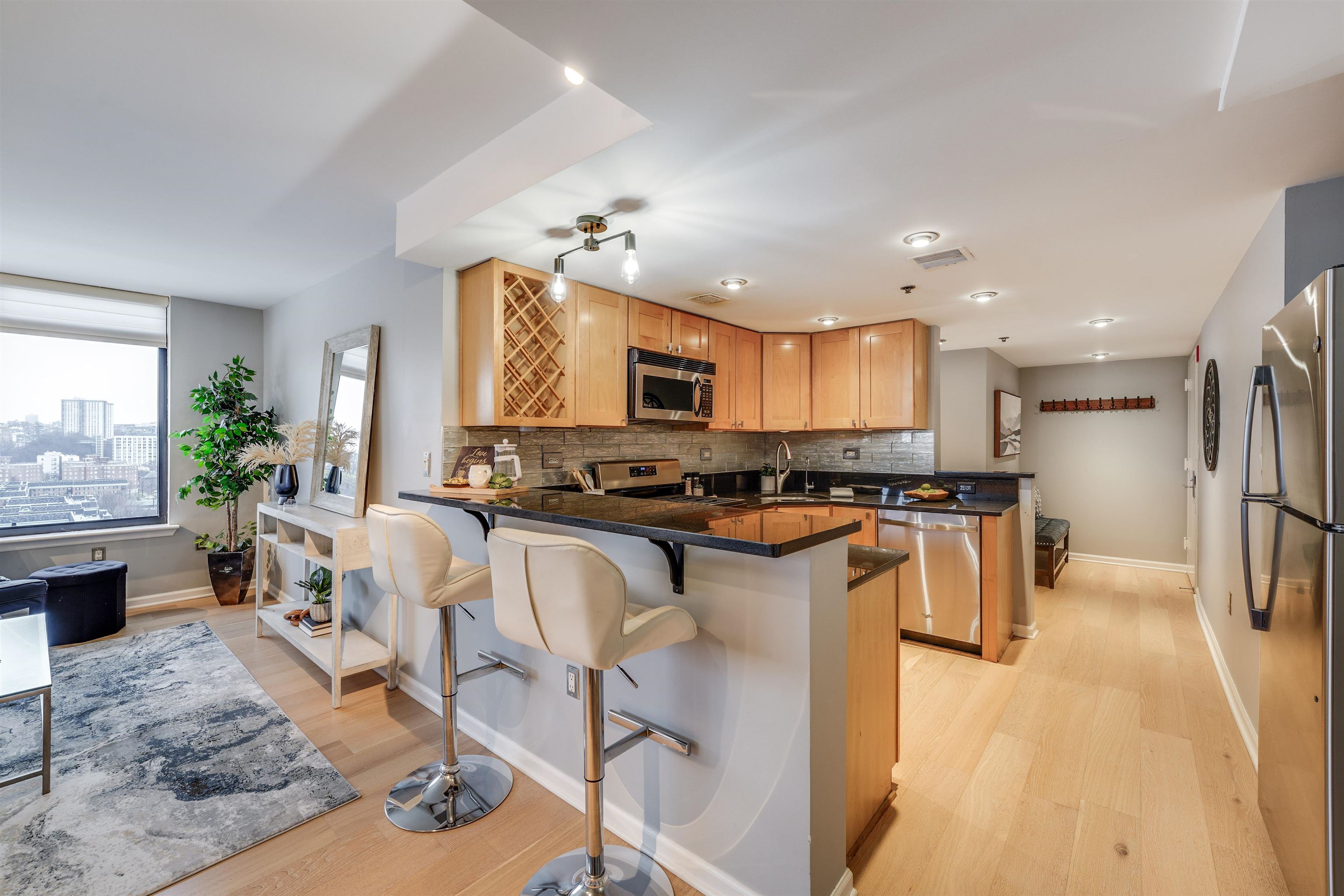 700 1ST ST Unit: 14D