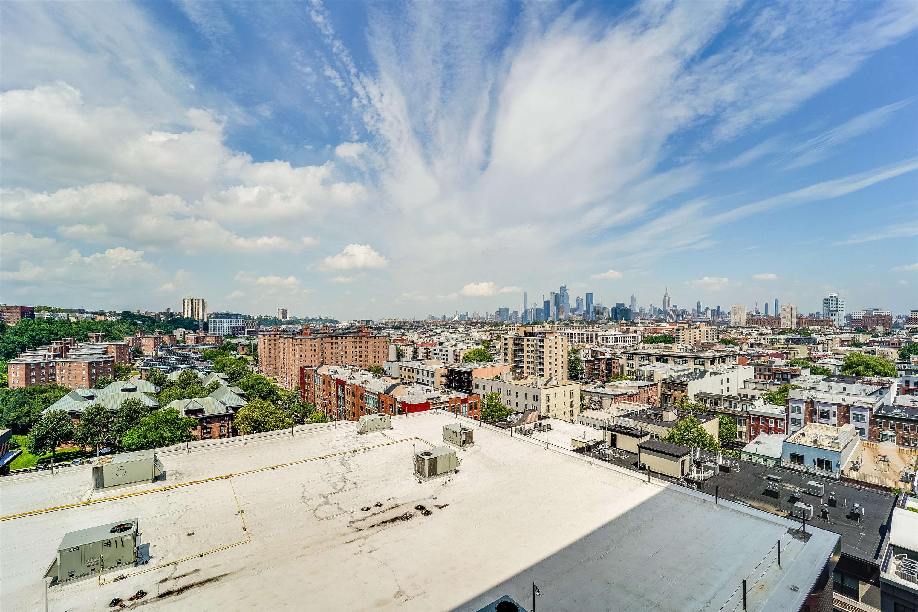 700 1ST ST Unit: 14D