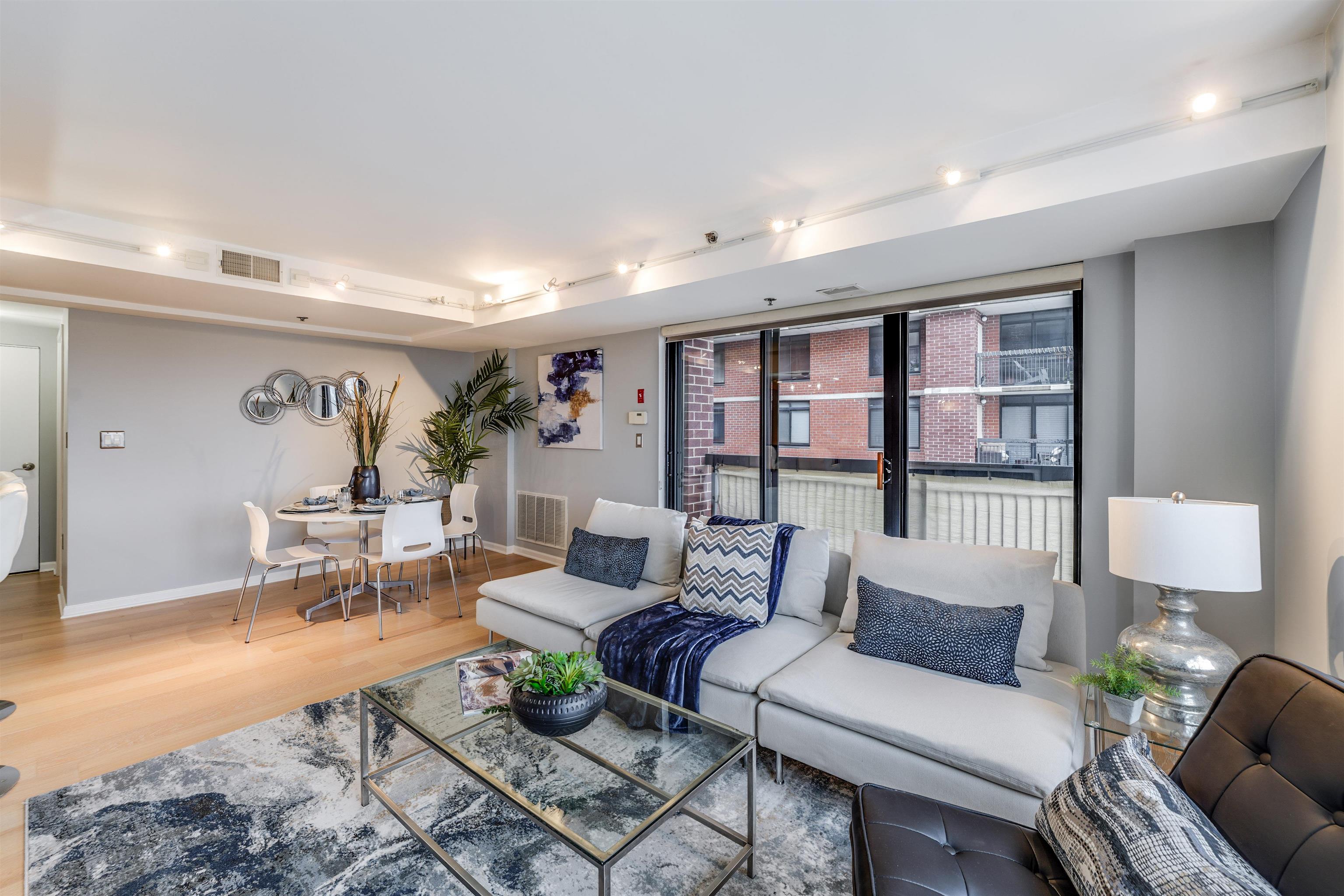 700 1ST ST Unit: 14D
