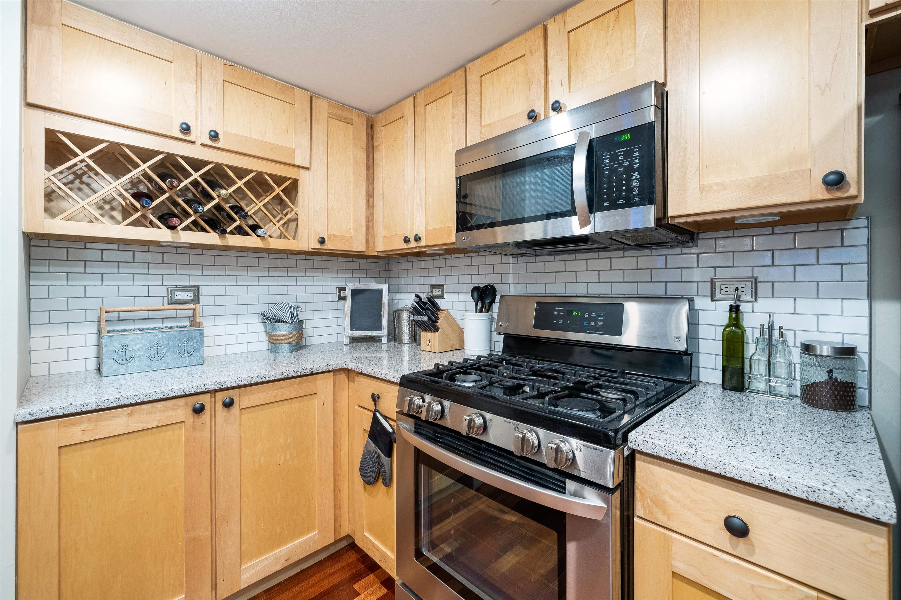 700 1ST ST Unit: 12M