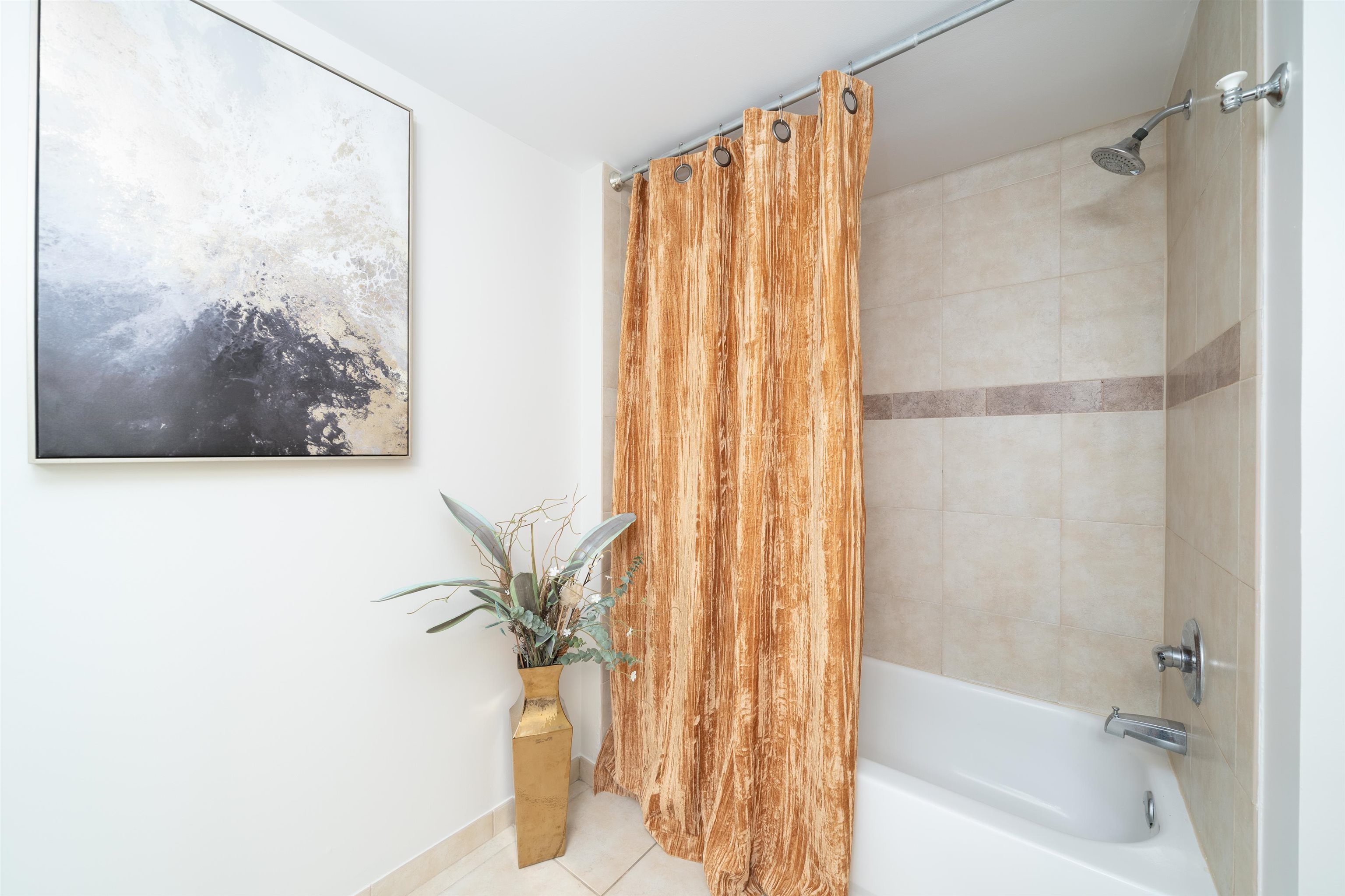 700 1ST ST Unit: 14K