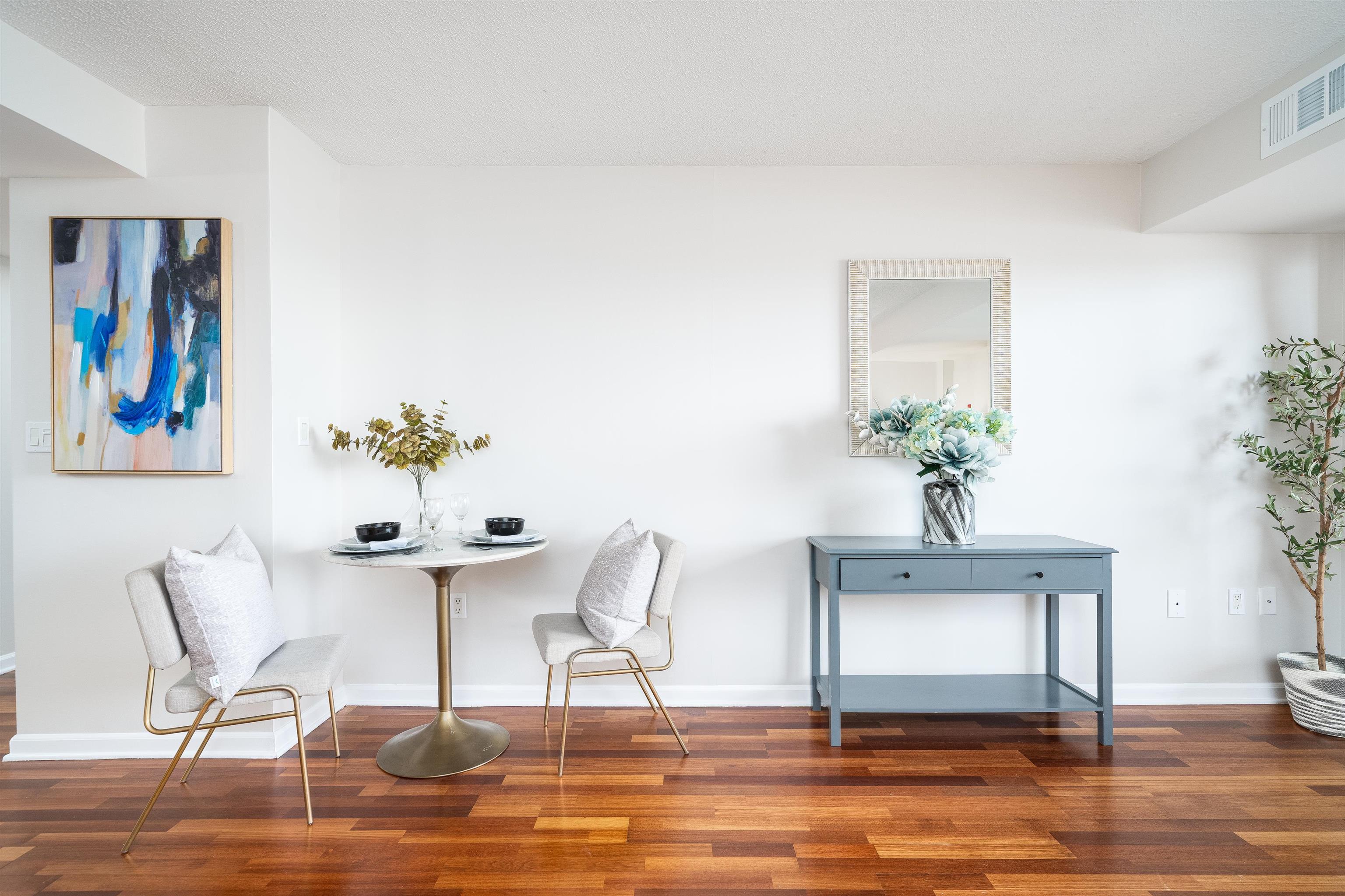 700 1ST ST Unit: 14K