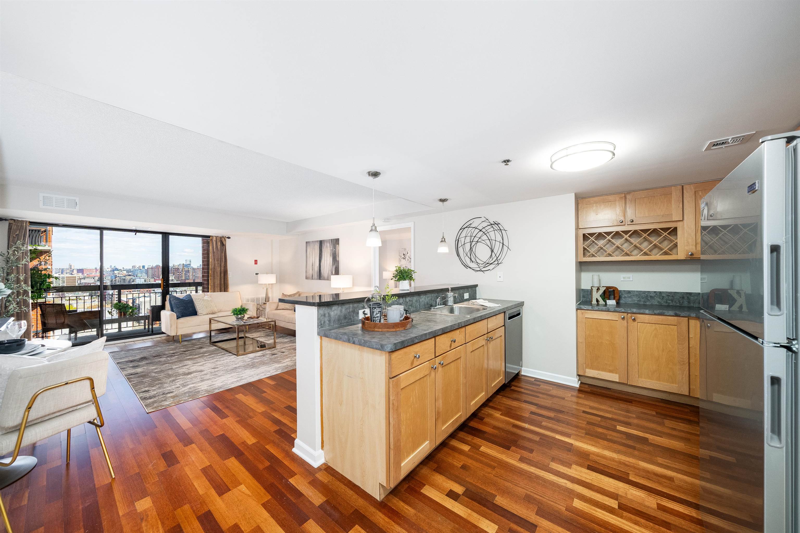 700 1ST ST Unit: 14K