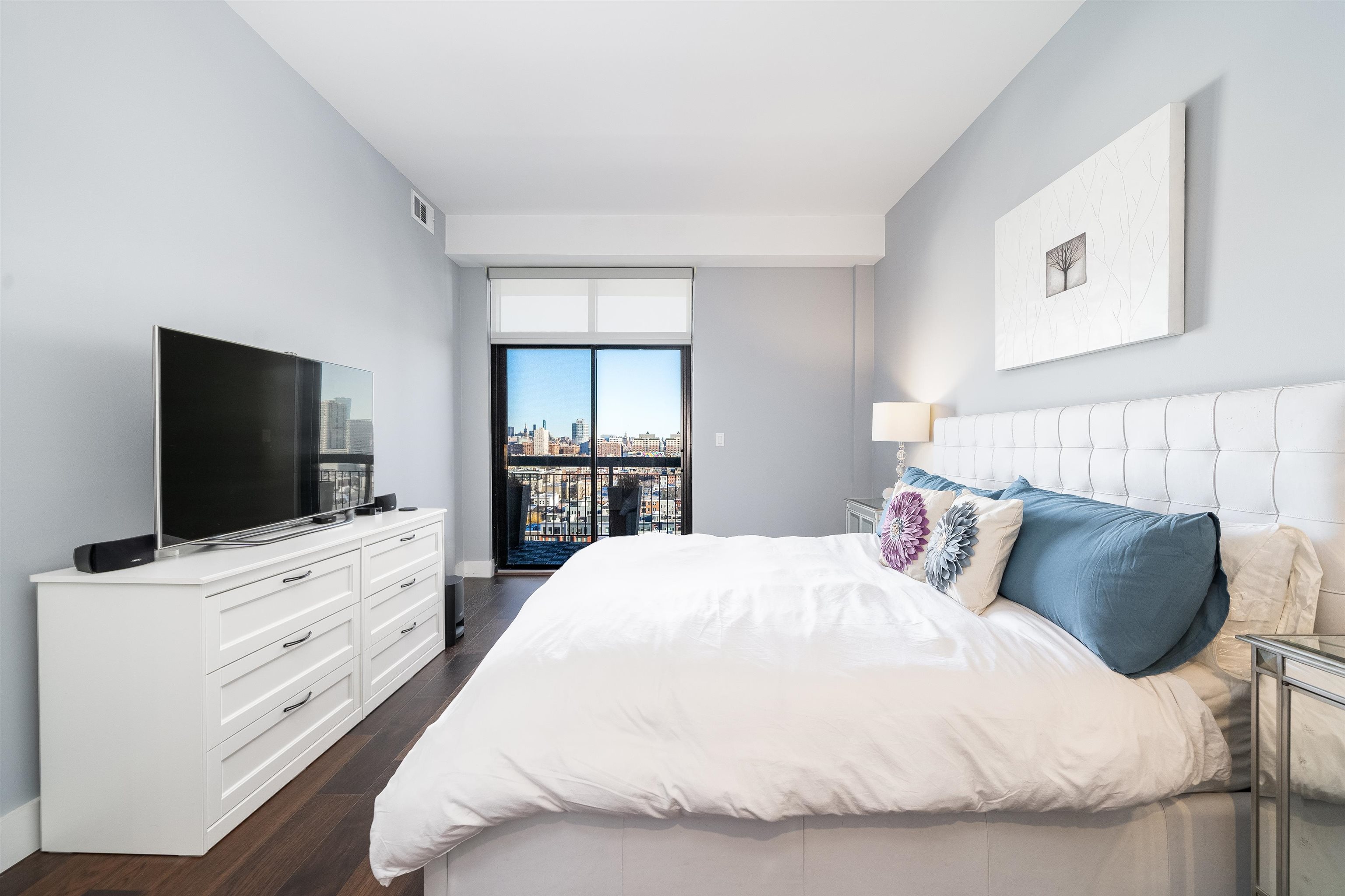 700 1ST ST Unit: 16F