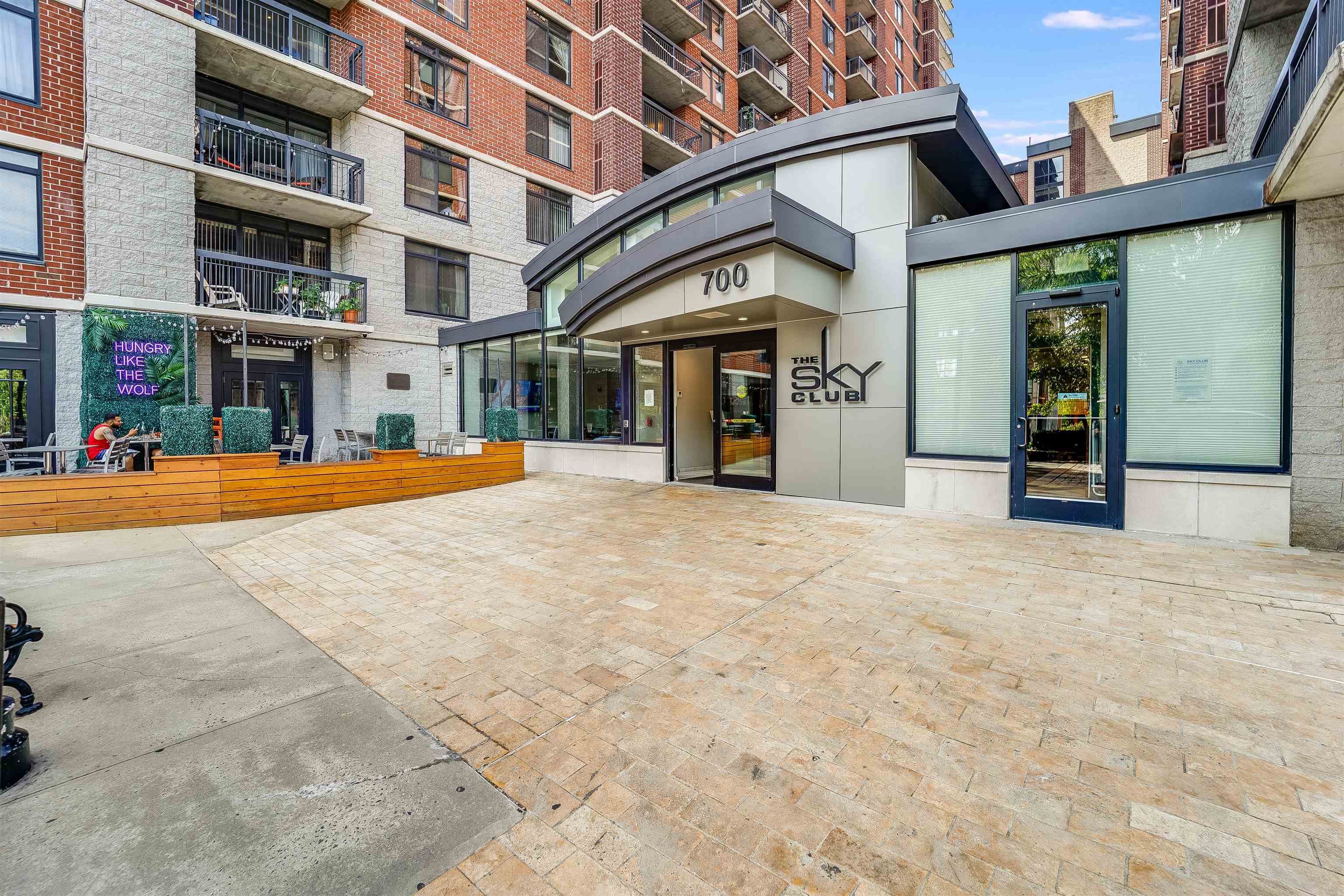 700 1ST ST Unit: 16F