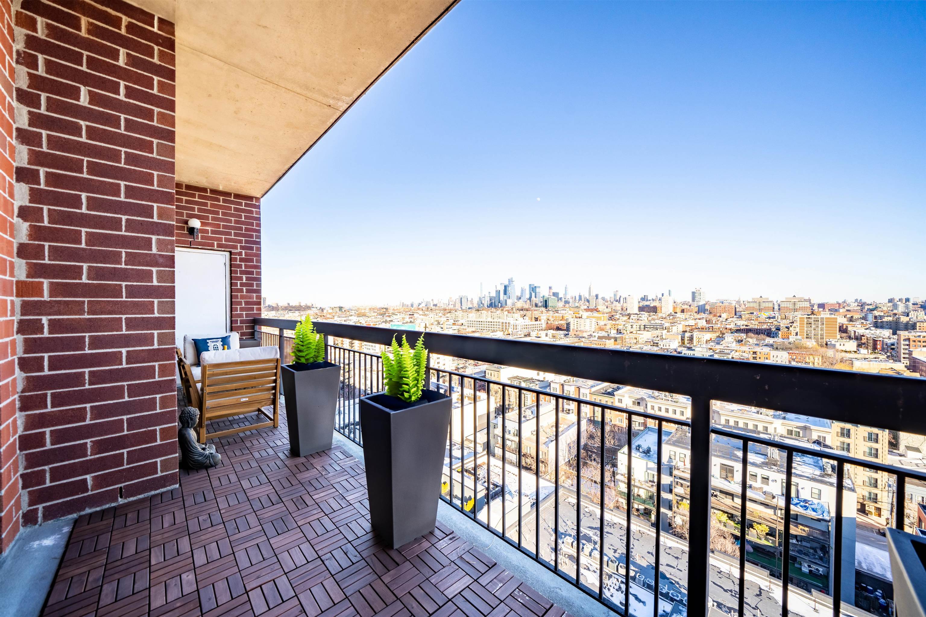 700 1ST ST Unit: 16F