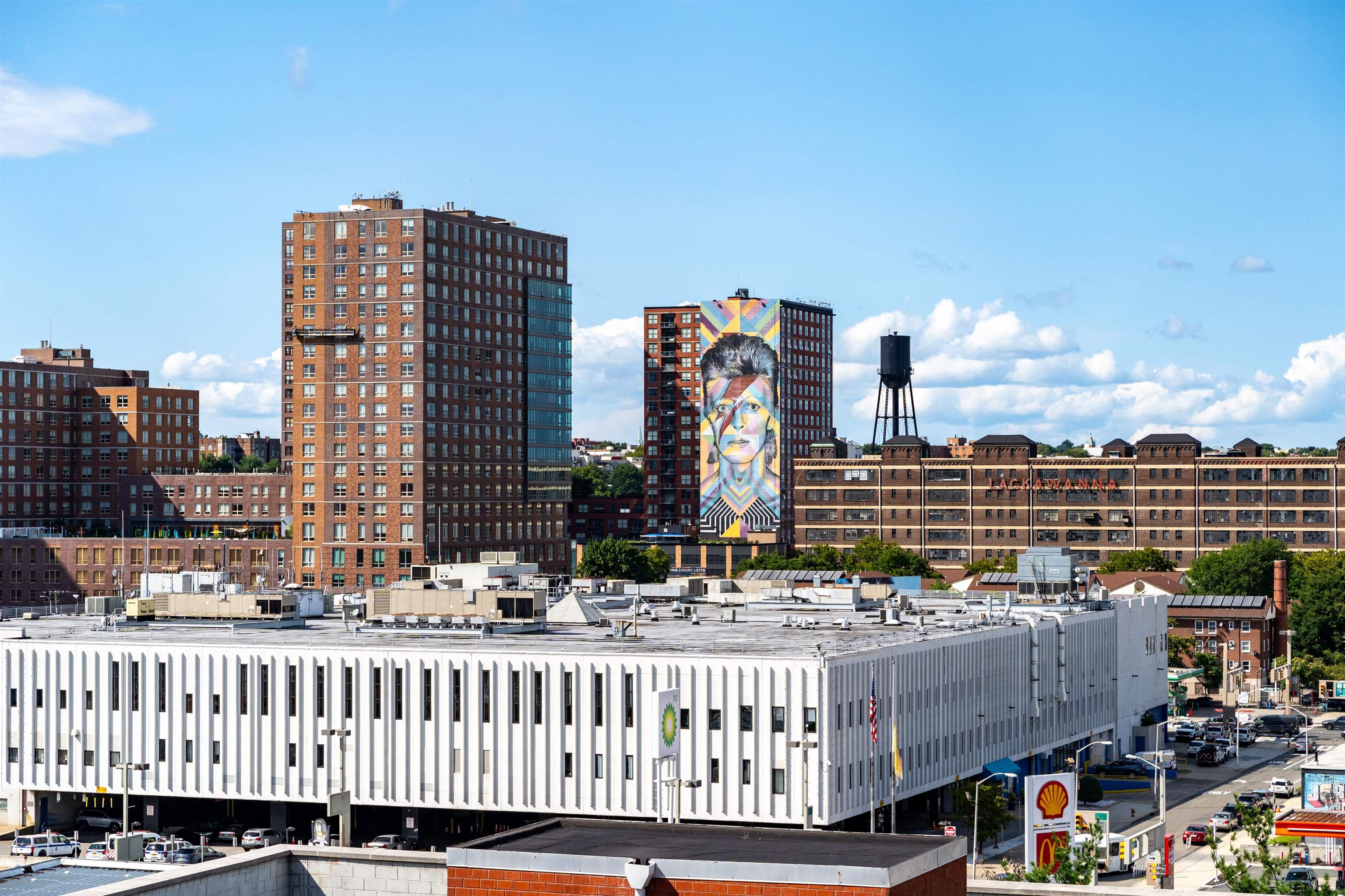 205 10TH ST Unit: 6P