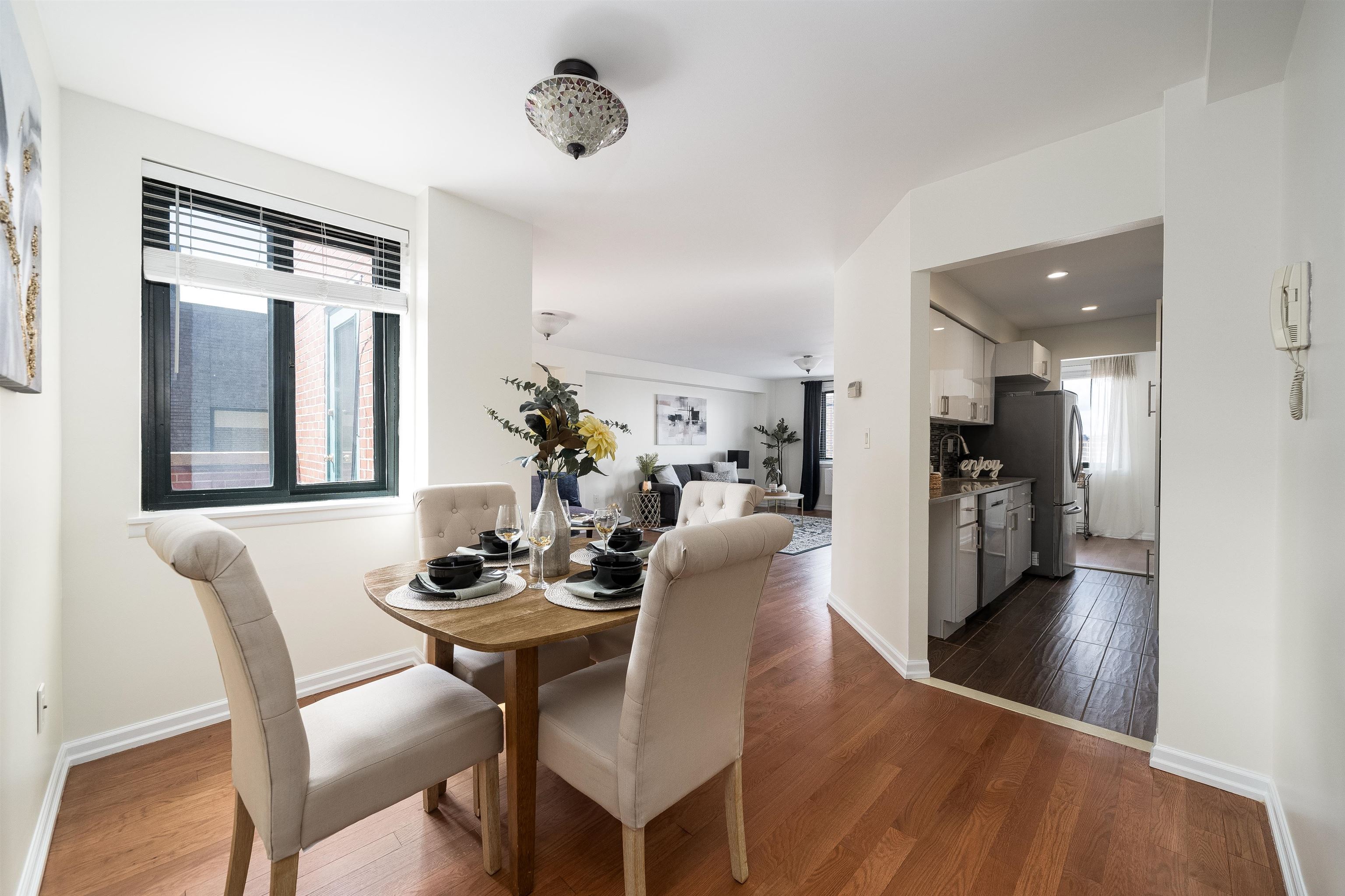 205 10TH ST Unit: 6P