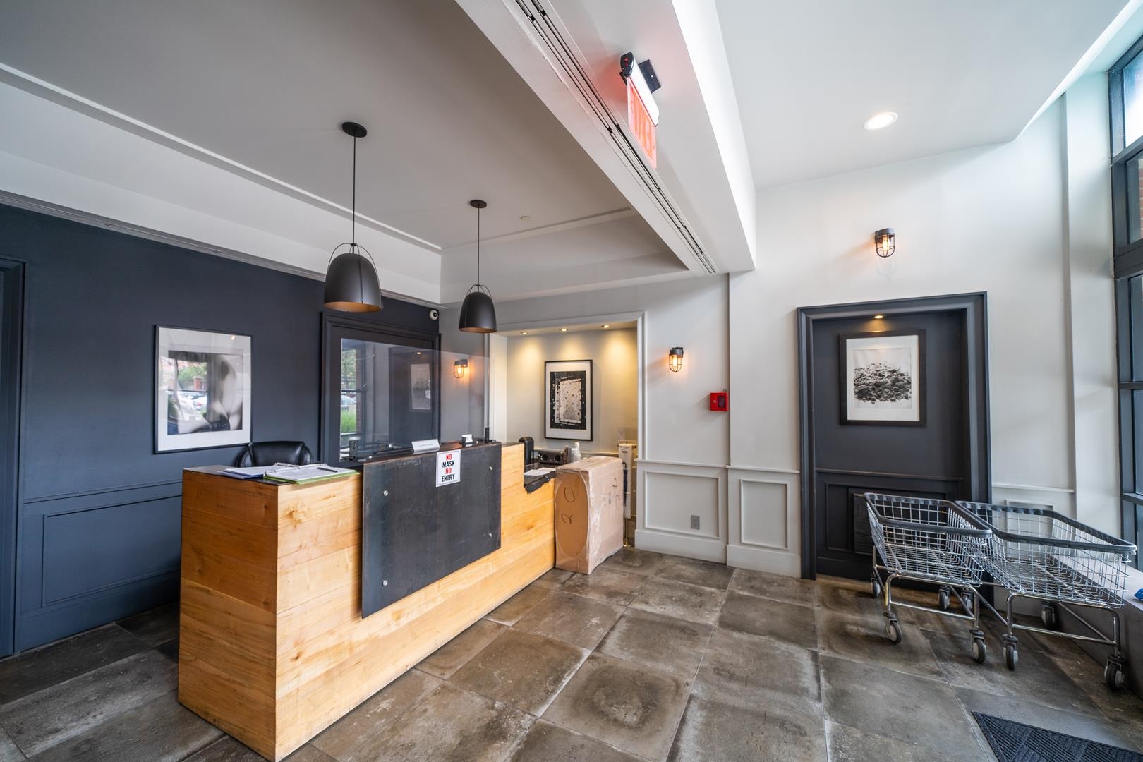 205 10TH ST Unit: 6P